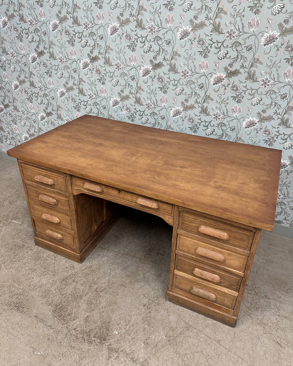 Bureau de ministre en chêne