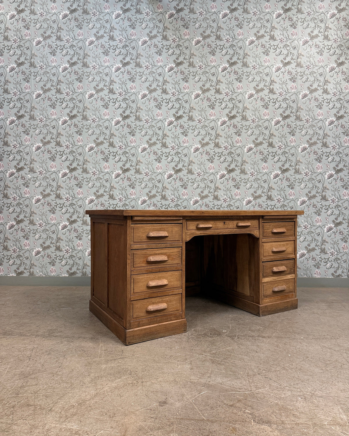 Bureau de ministre en chêne