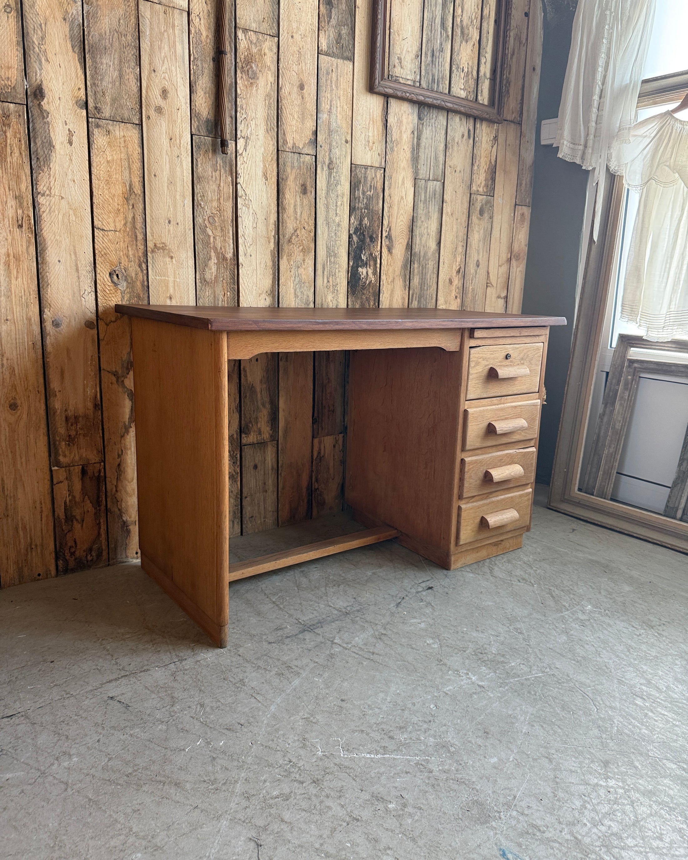 Bureau demi-ministre en chêne