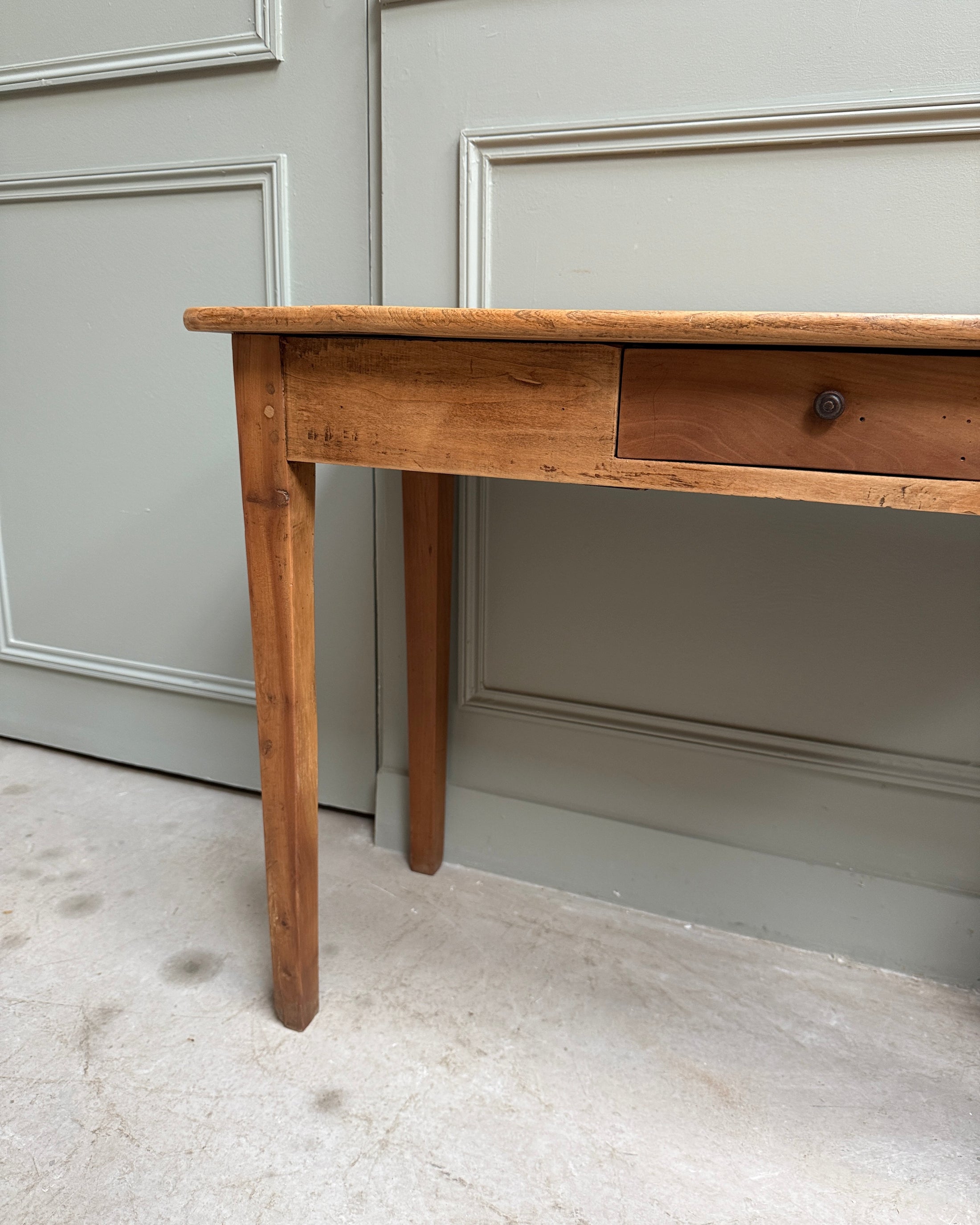 Bureau enfant ancien