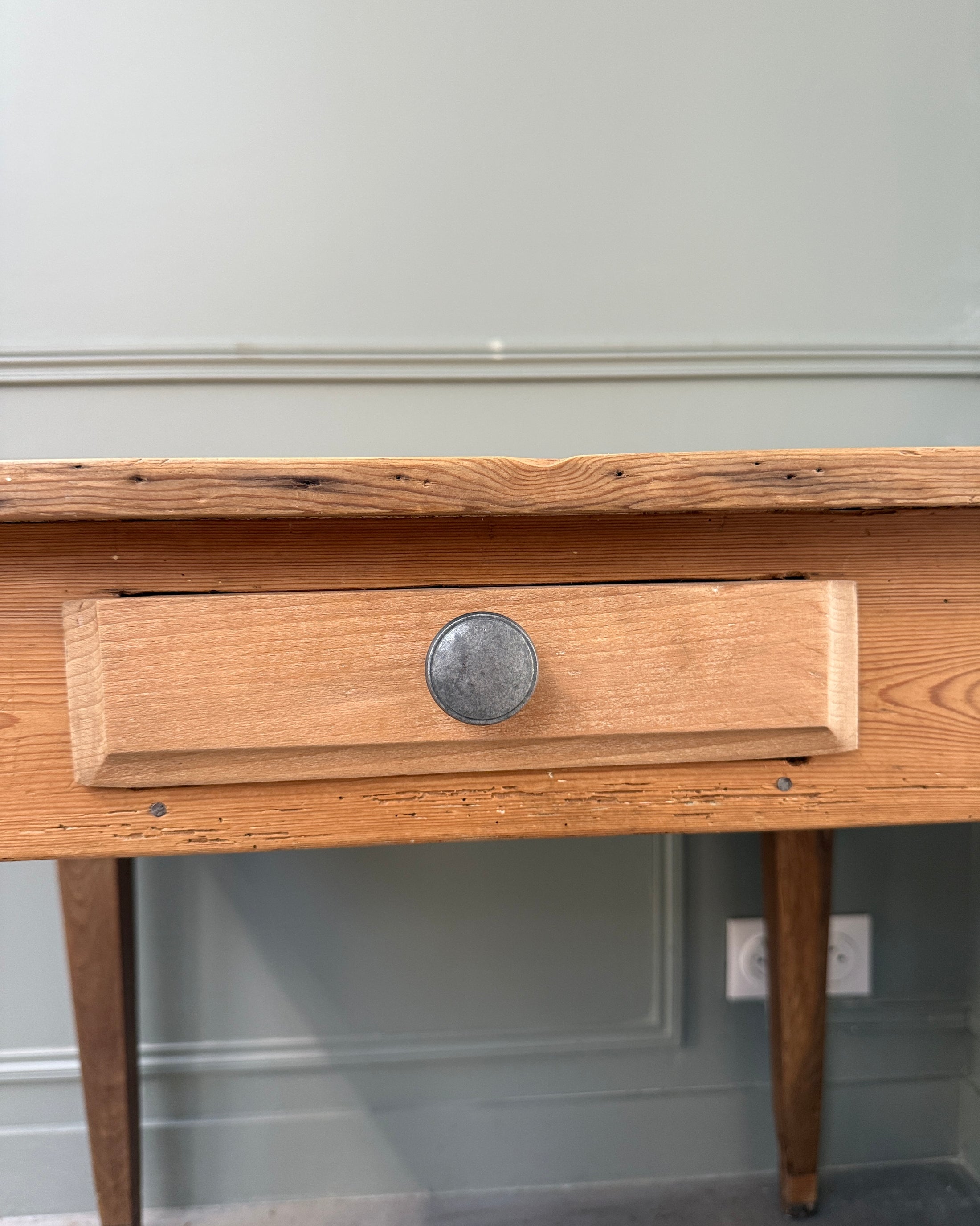 Bureau vintage en chêne et pin