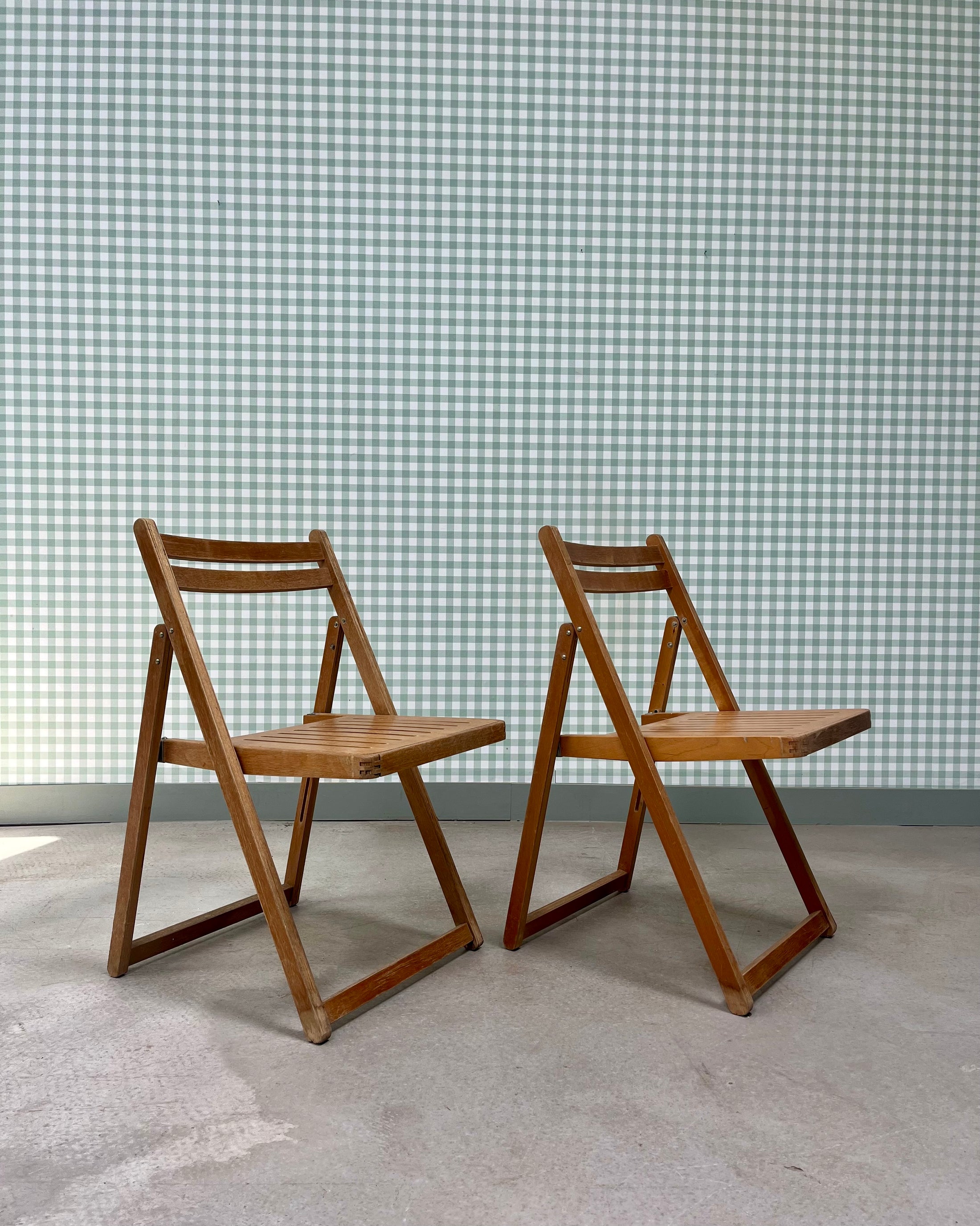 Paire de chaises pliantes 70s