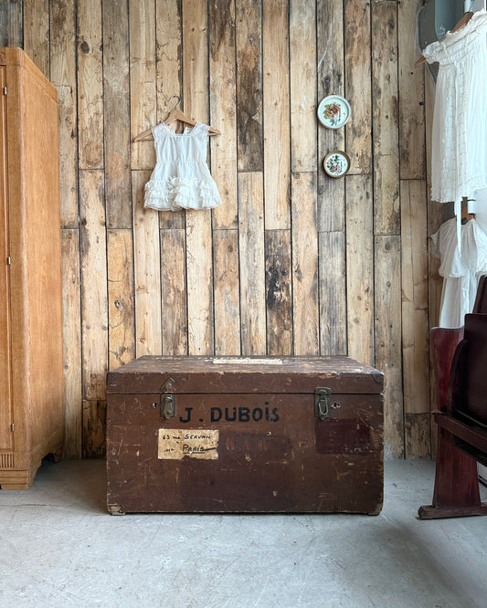 Grand coffre de voyage ancien en bois