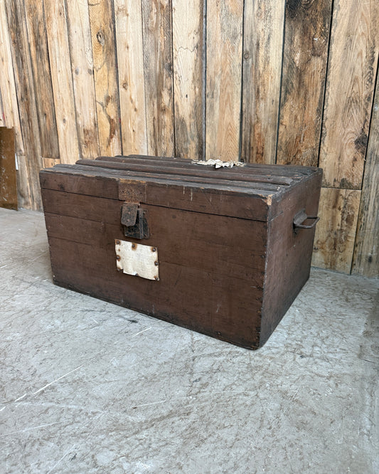 Ancien coffre de voyage