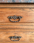 Charger l'image dans la visionneuse de la galerie, Commode ancienne de style Louis XVI
