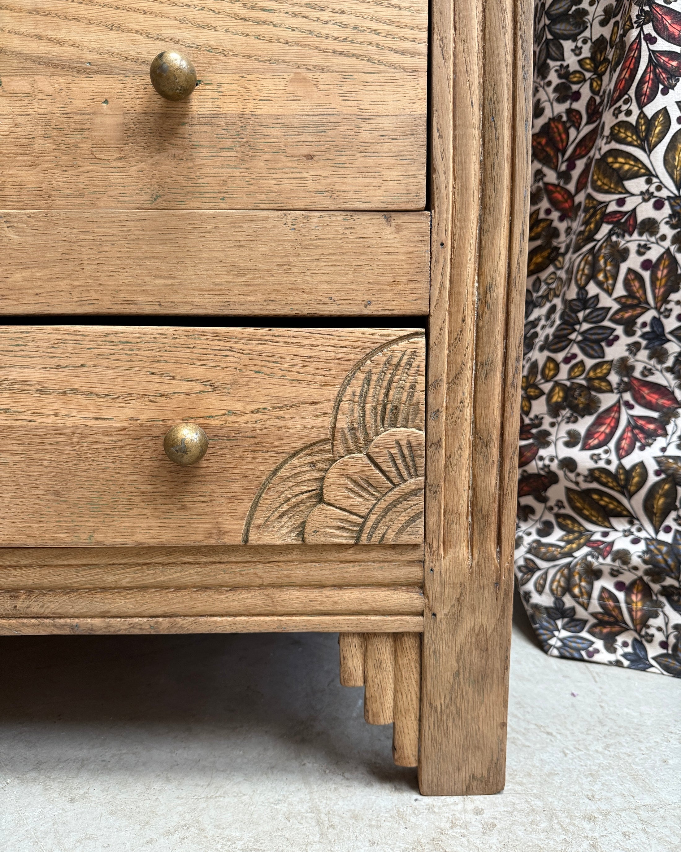 Commode Art Déco en chêne