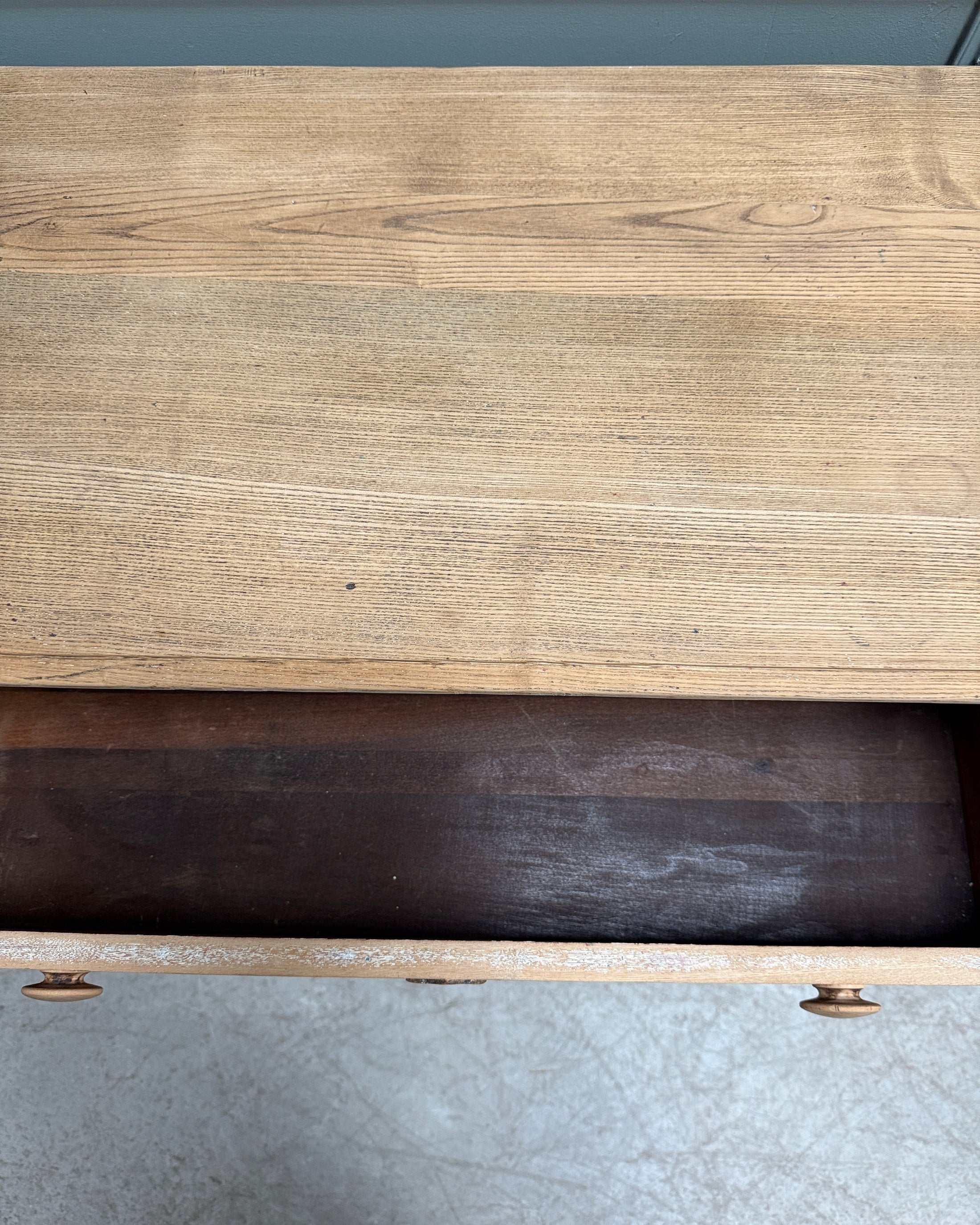 Commode Art Déco en bois massif