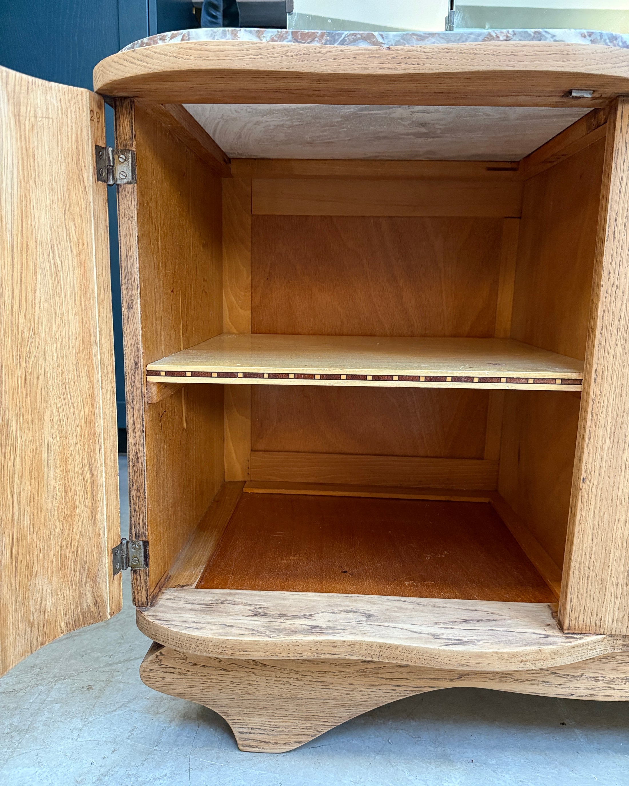 Commode coiffeuse Art Déco en chêne et marbre