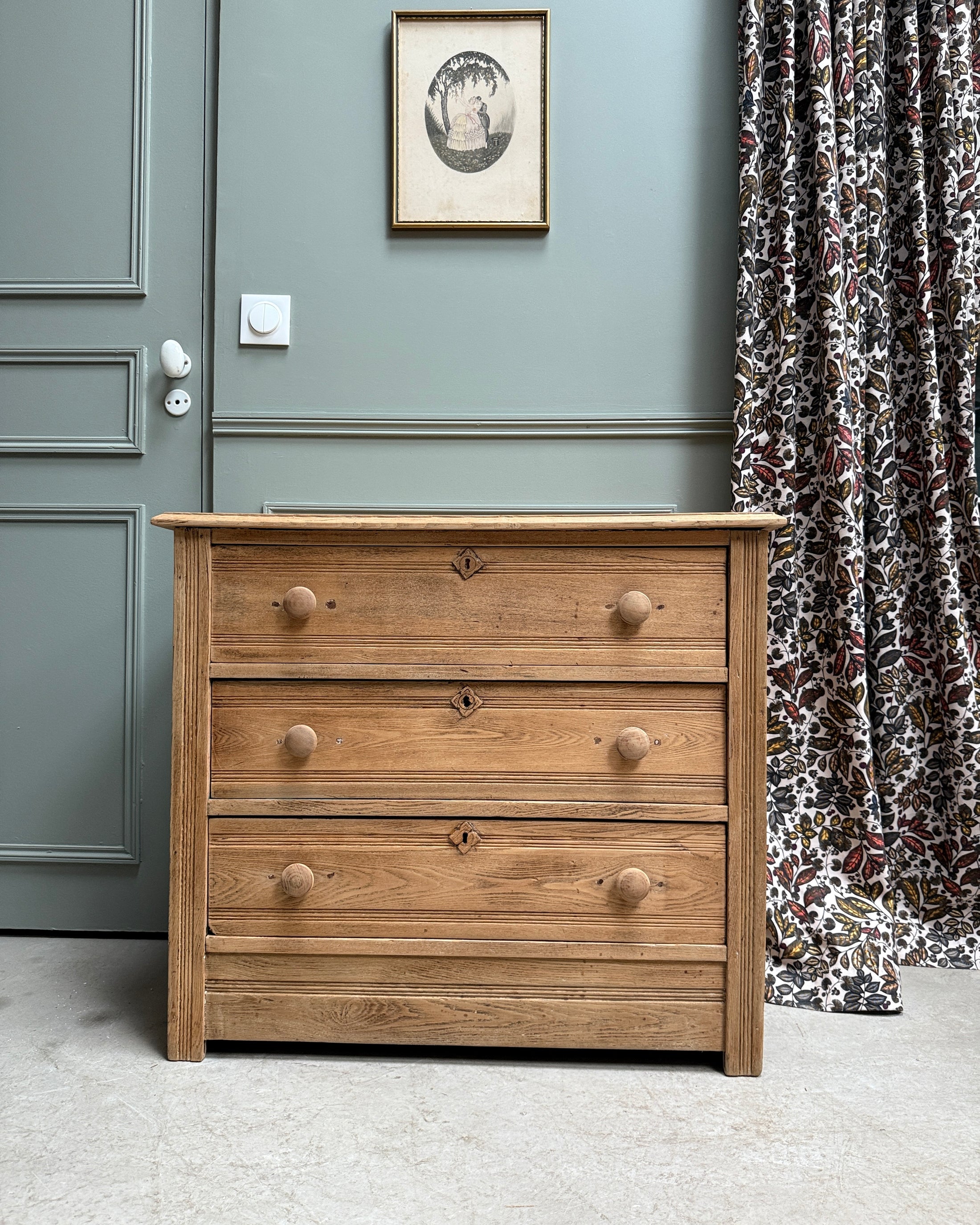 Commode Art Déco en bois massif