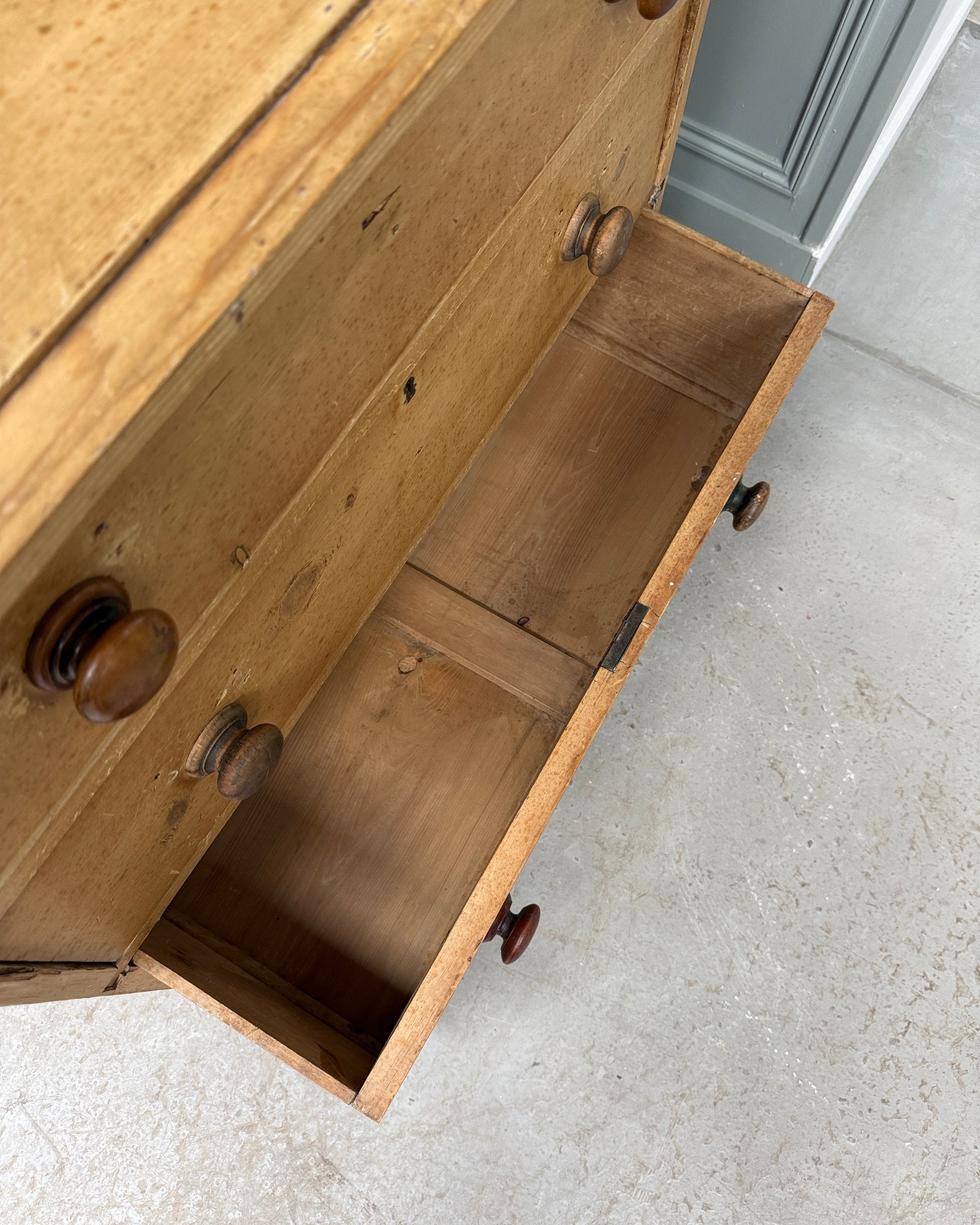 Commode anglaise coiffeuse en pin