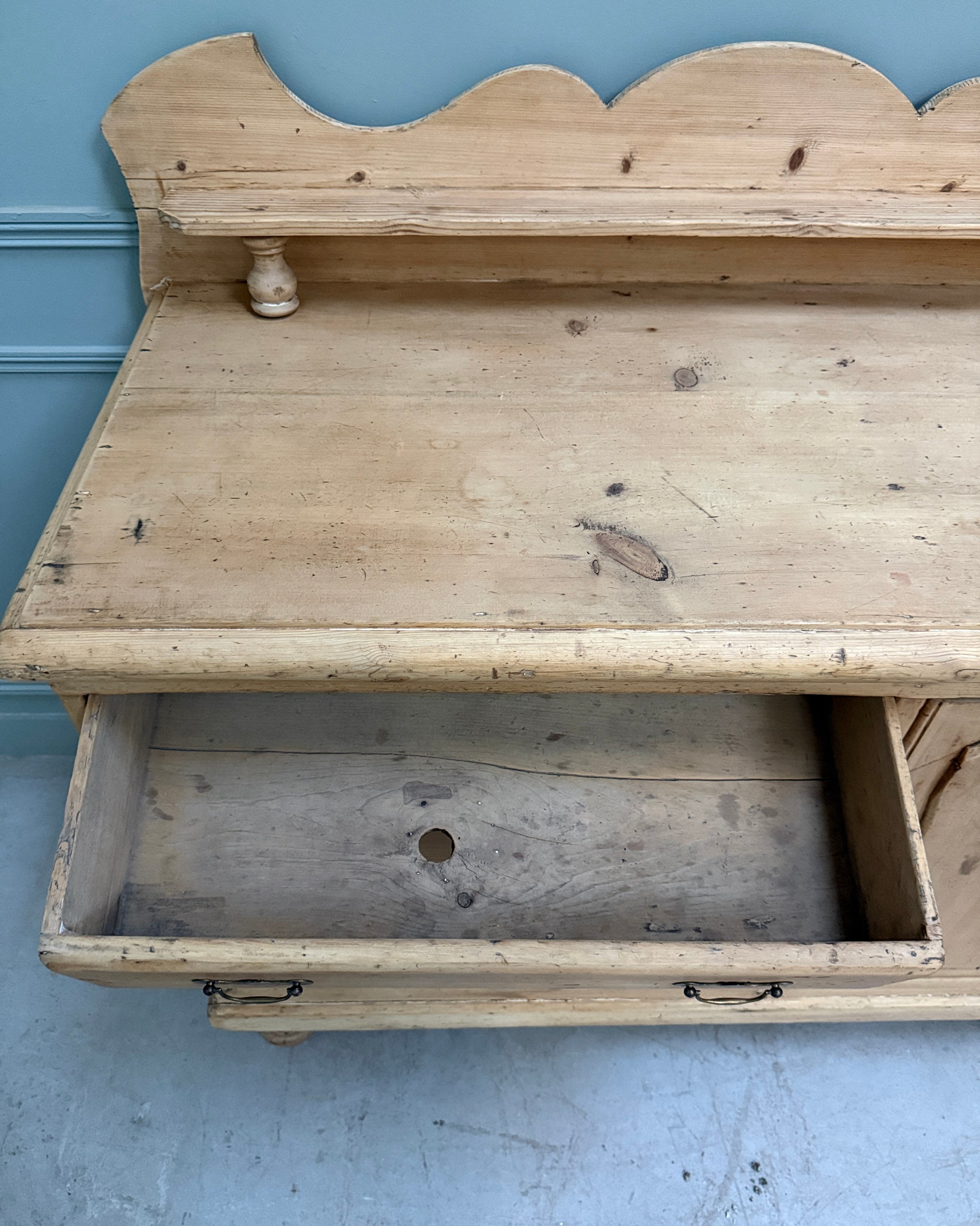 Grande commode anglaise en pin