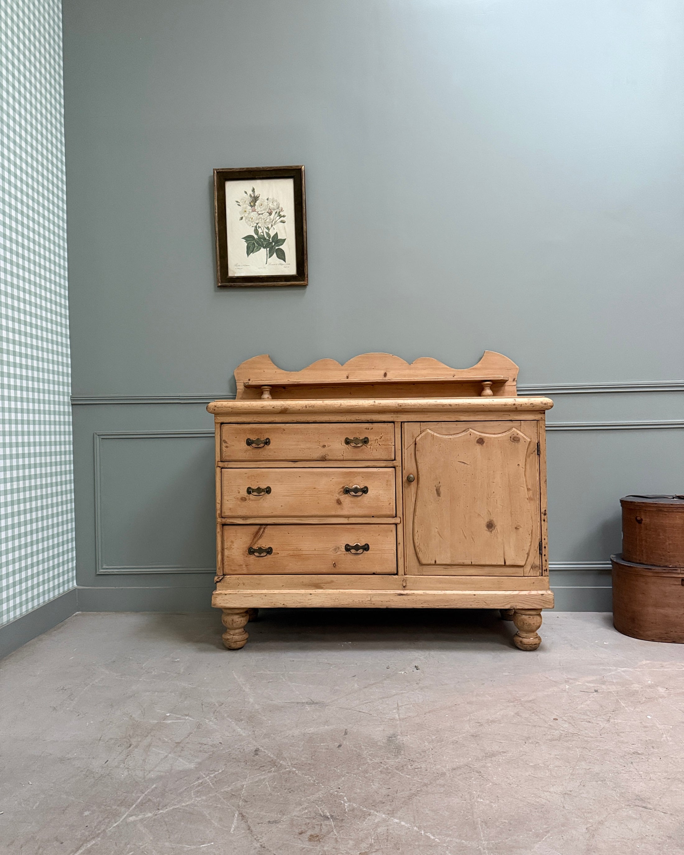 Grande commode anglaise en pin