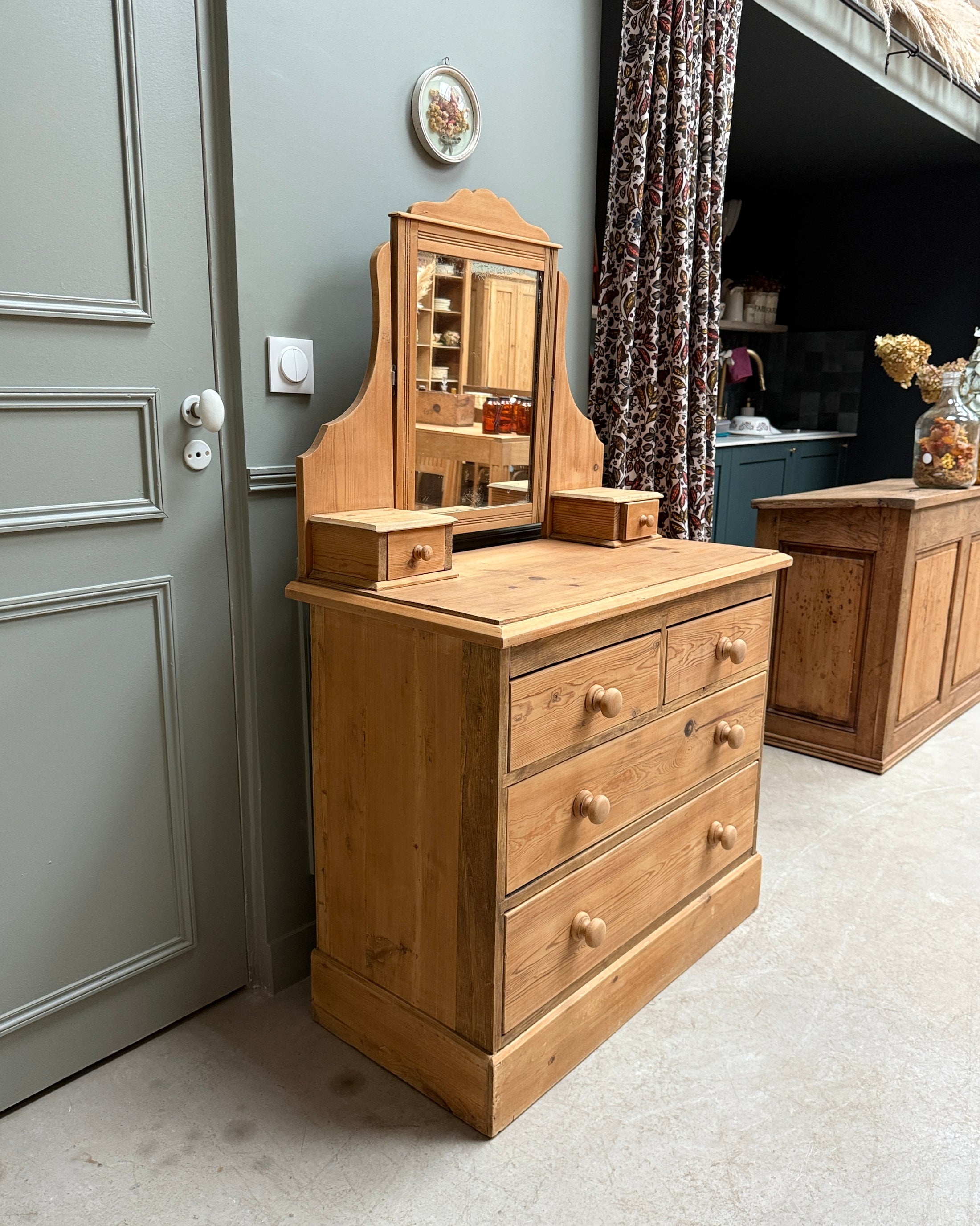 Commode anglaise coiffeuse