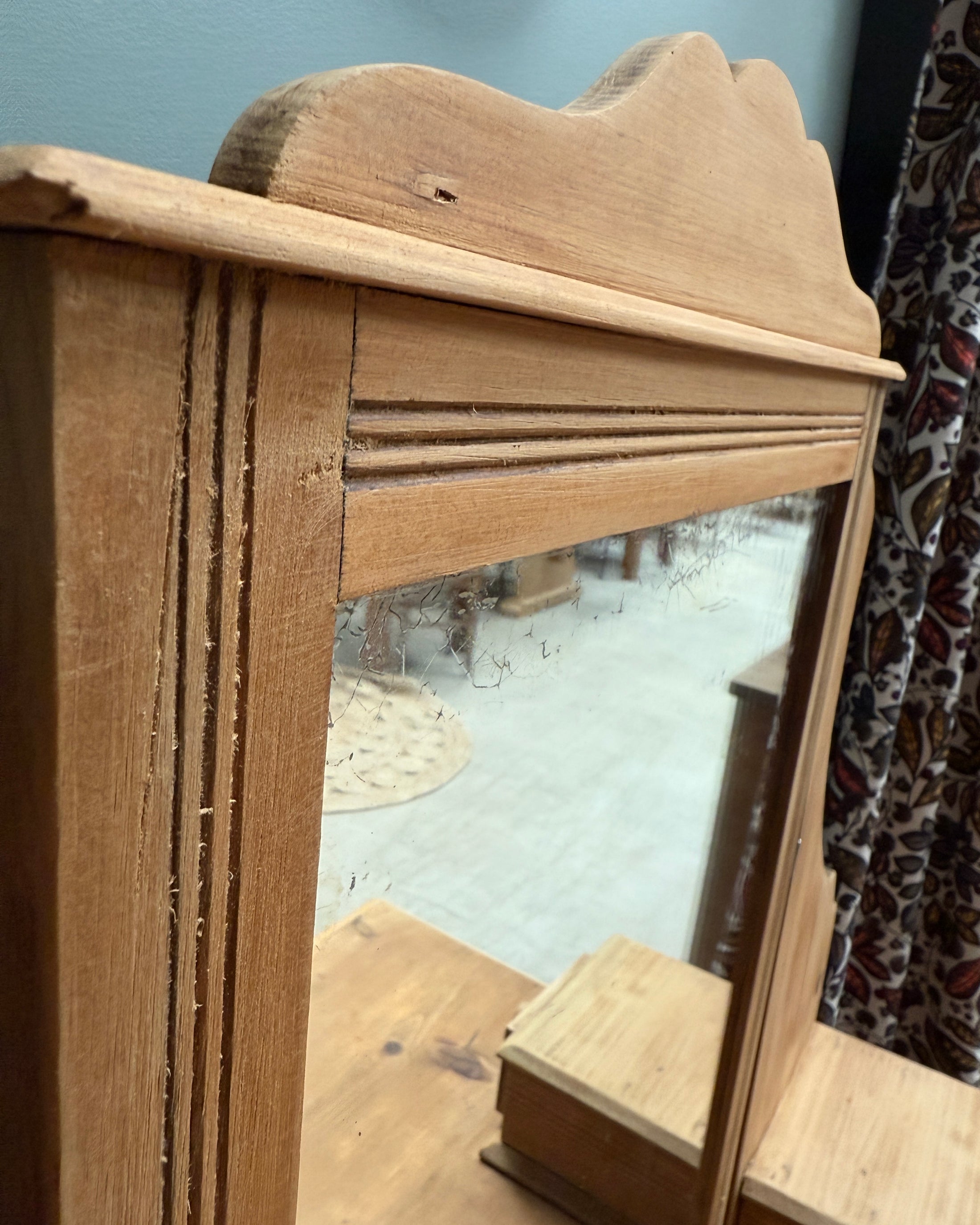 Commode anglaise coiffeuse