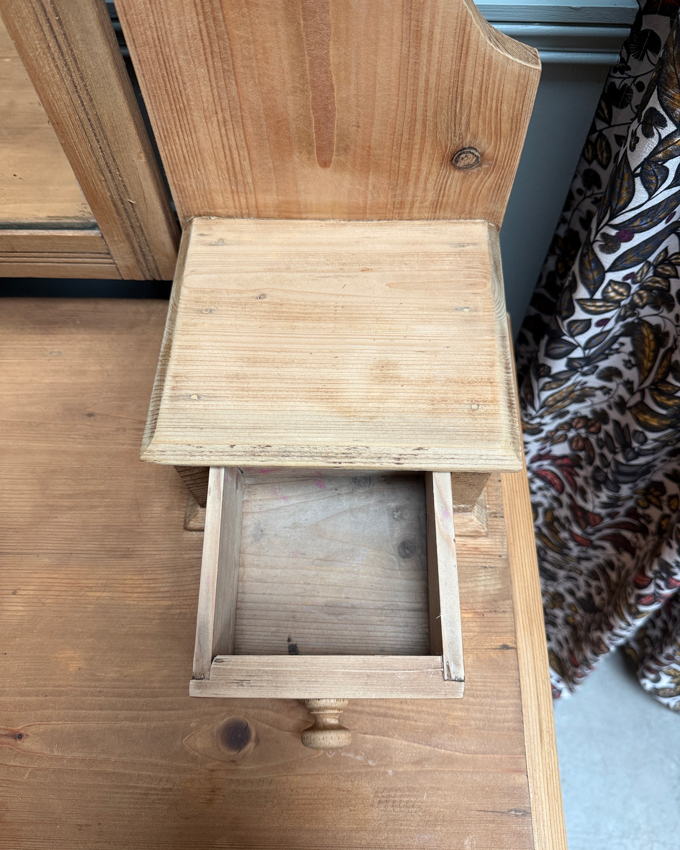 Commode anglaise coiffeuse