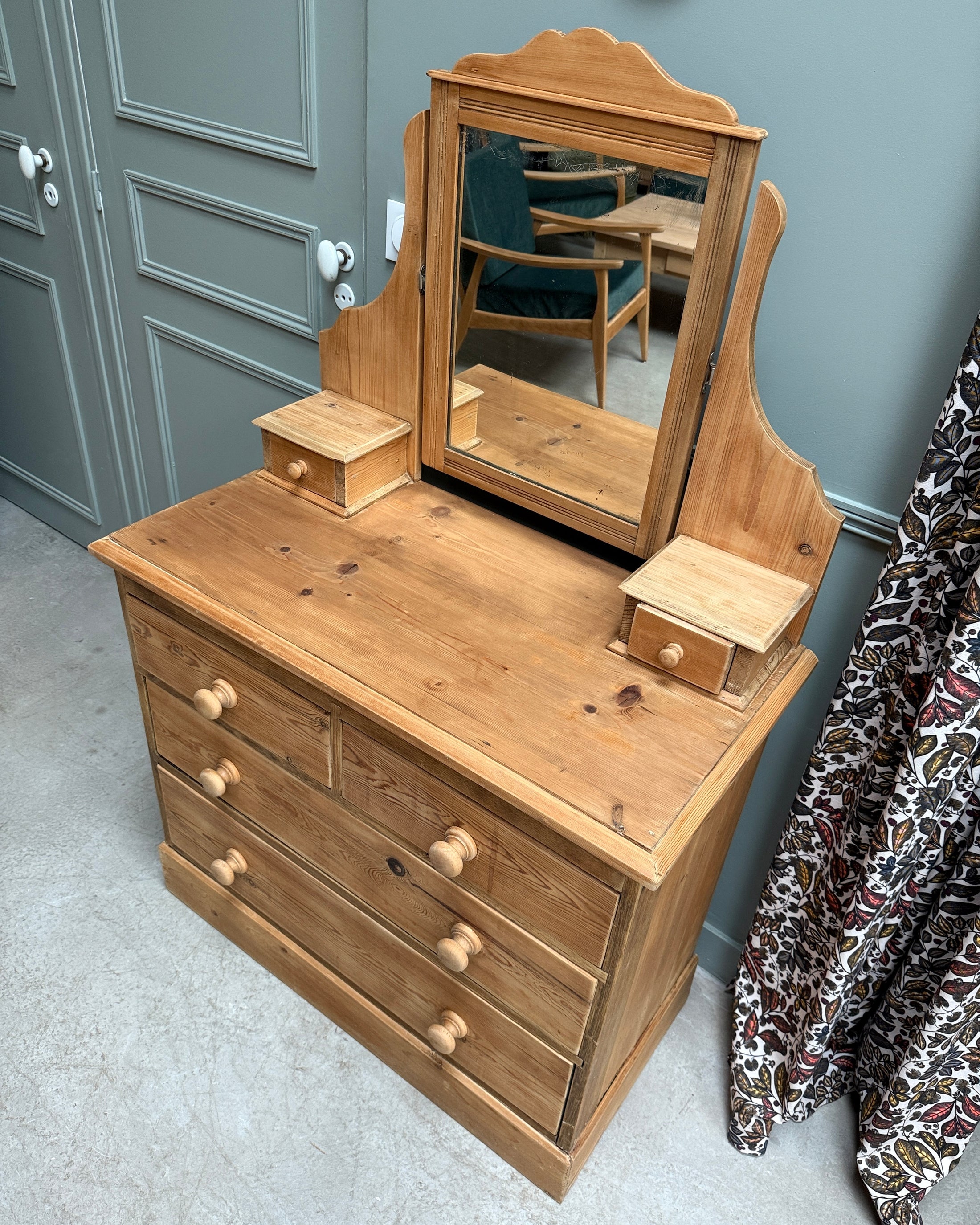 Commode anglaise coiffeuse