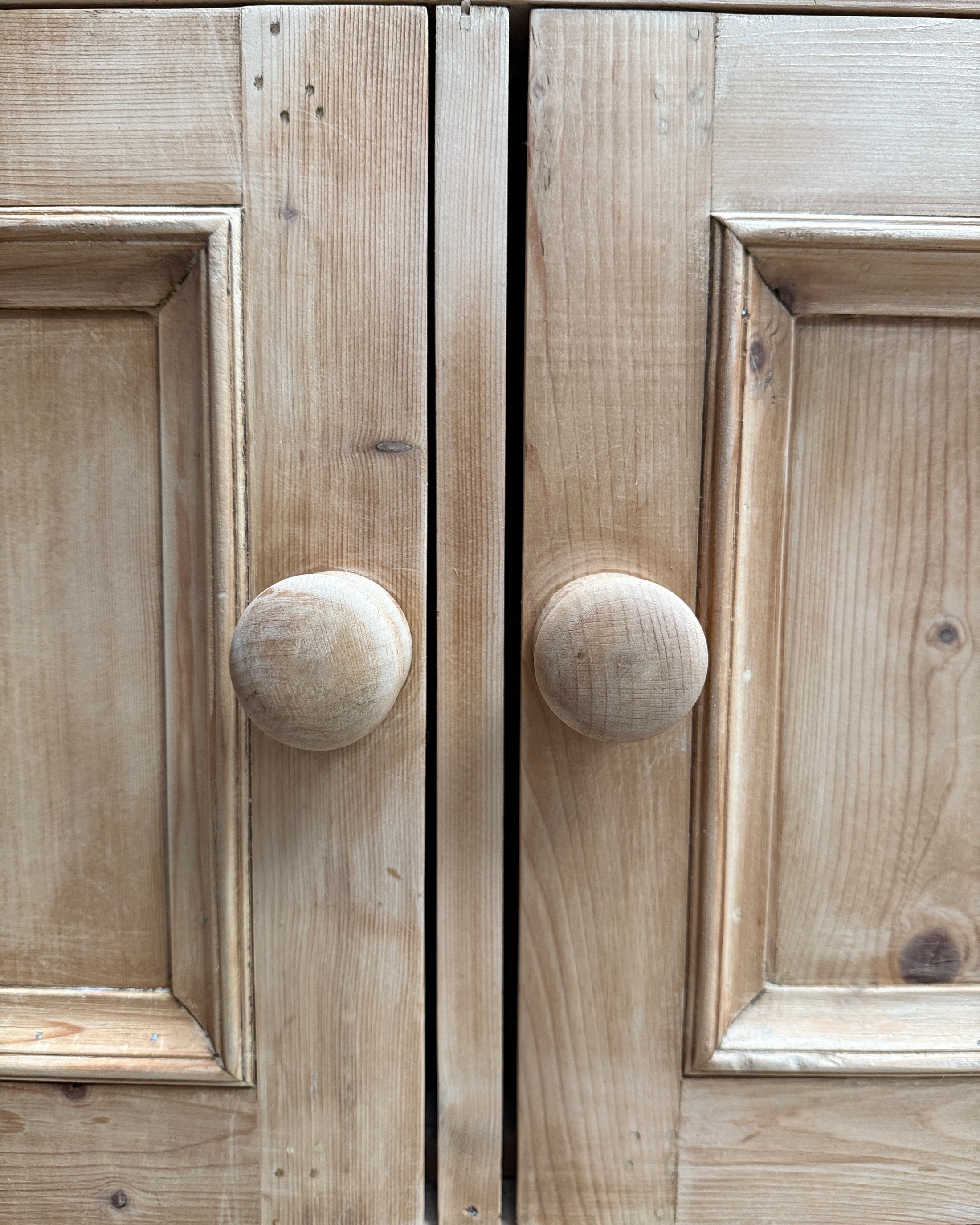 Commode anglaise scriban en pin