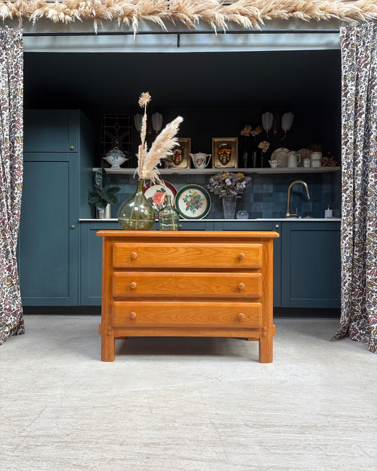 Commode vintage en orme massif