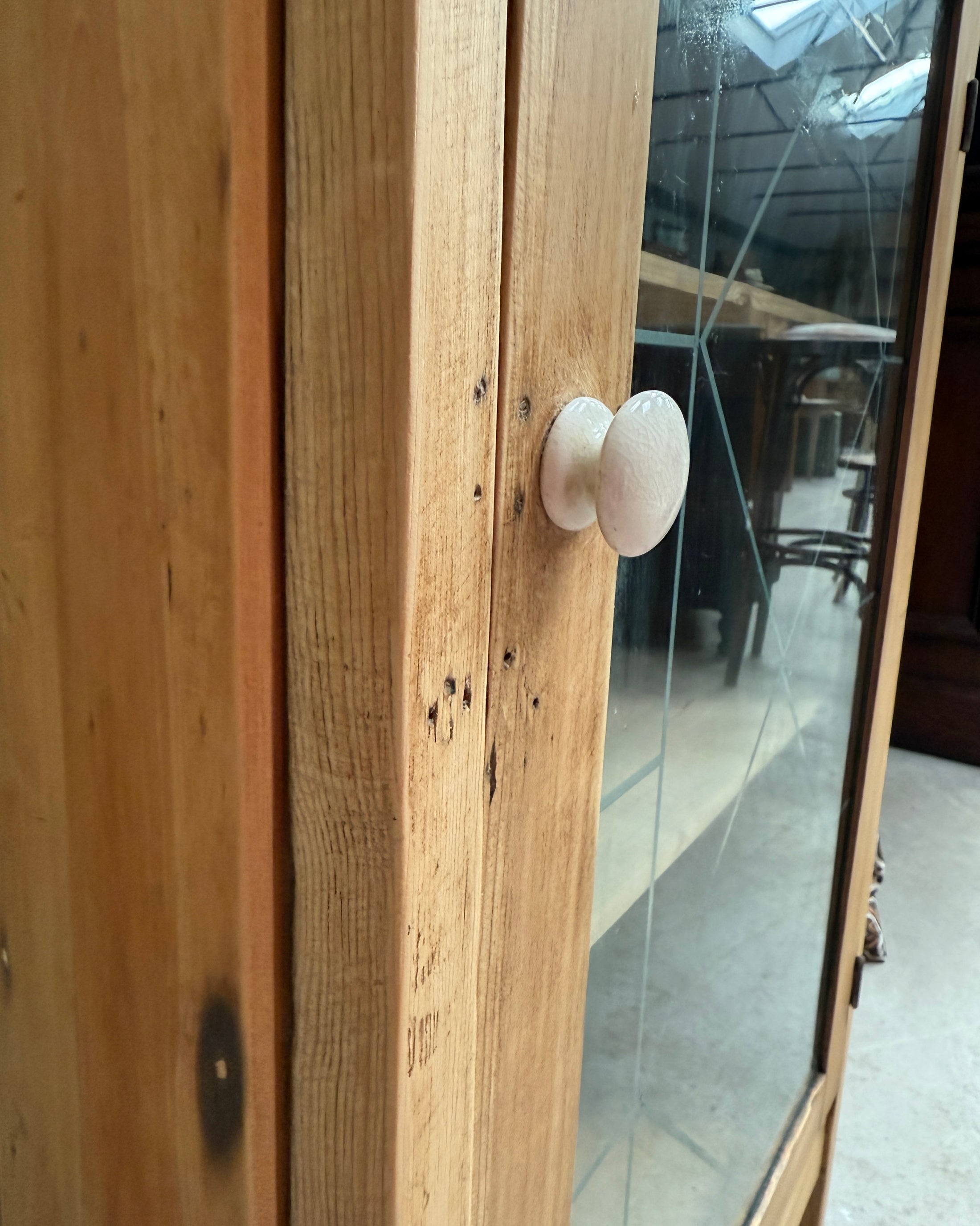 Confiturier vintage vitré en pin