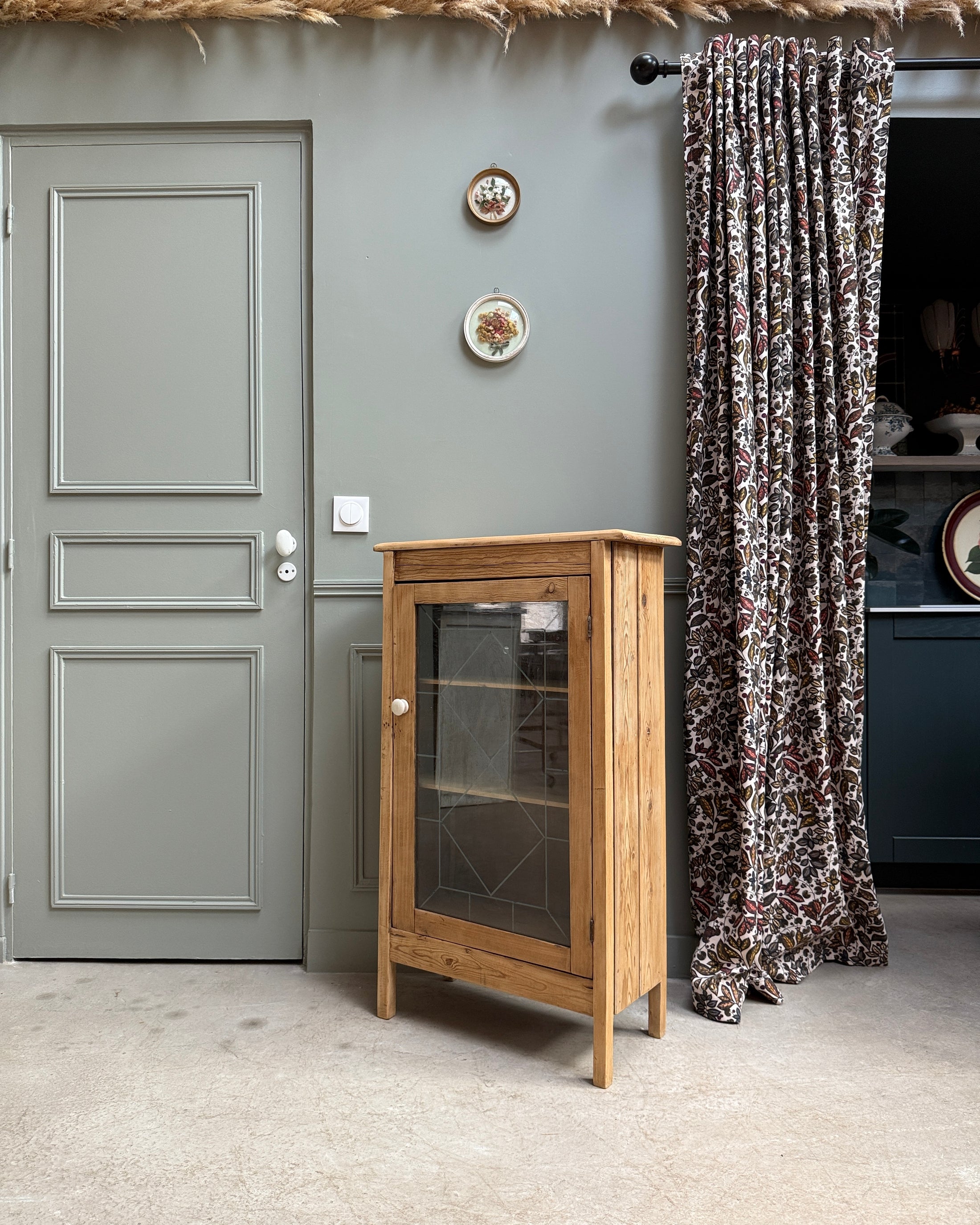 Confiturier vintage vitré en pin