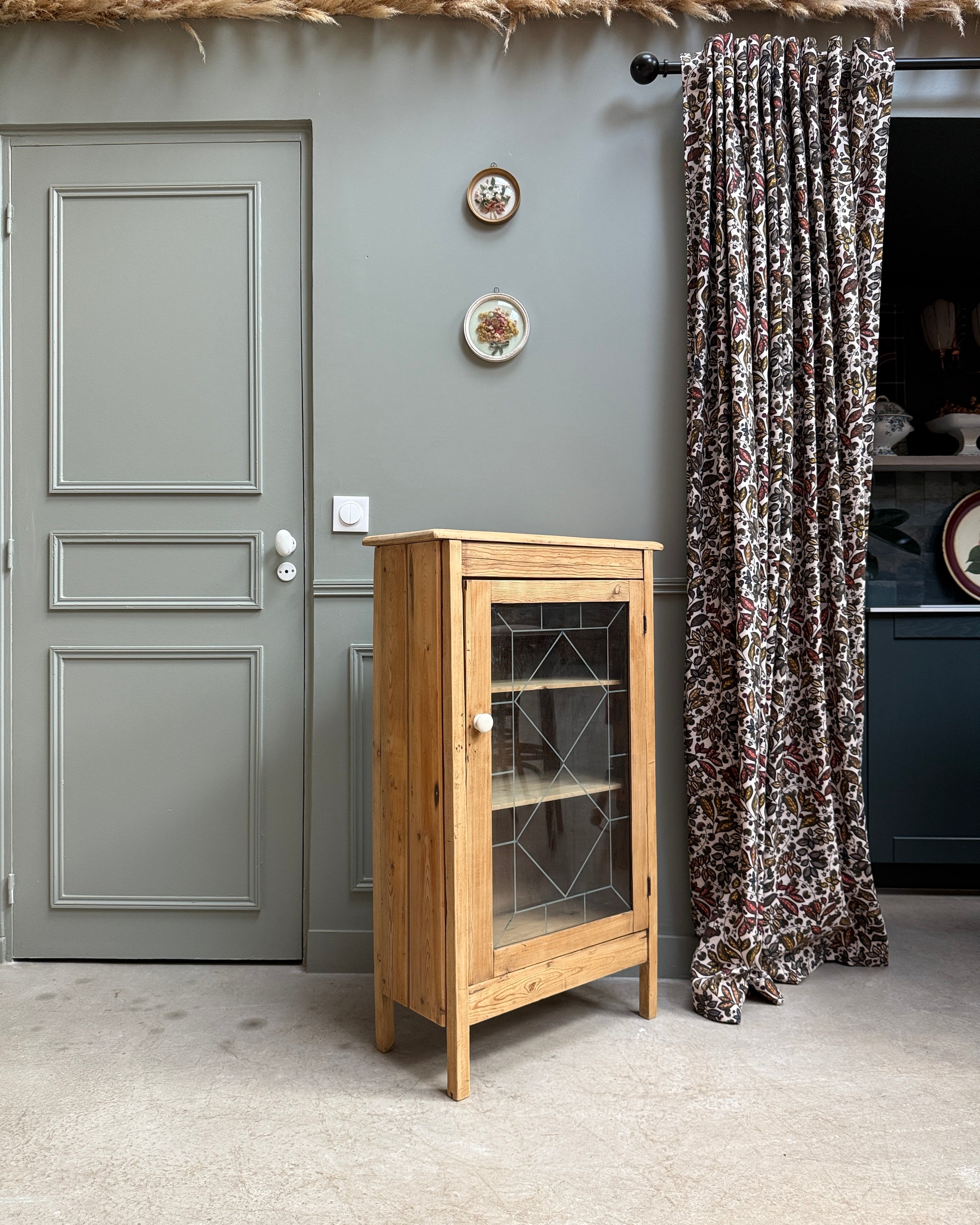 Confiturier vintage vitré en pin