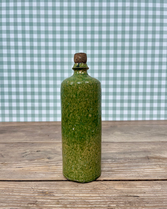 Bouteille en grès émaillé vert