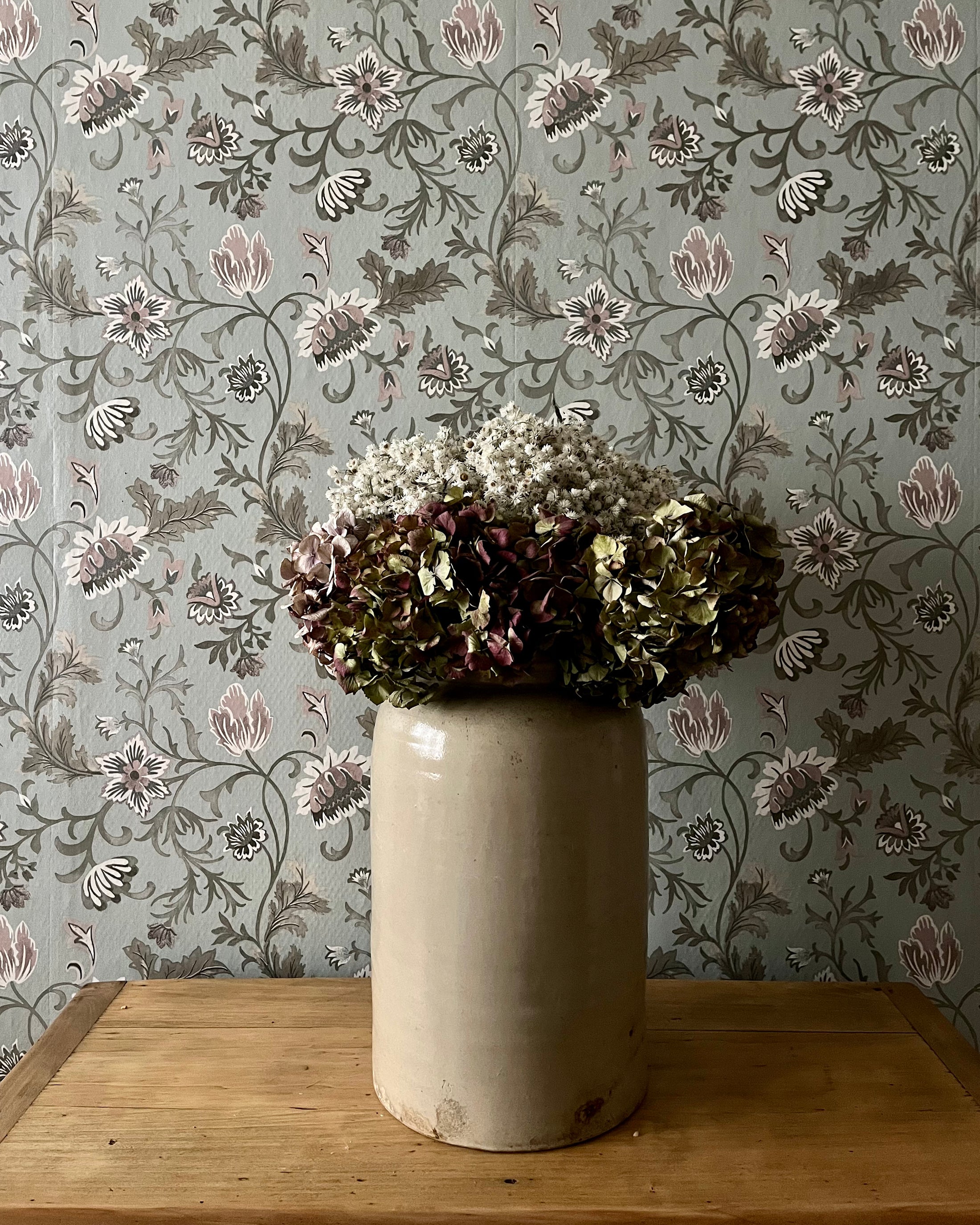 Grand vase en grès émaillé gris