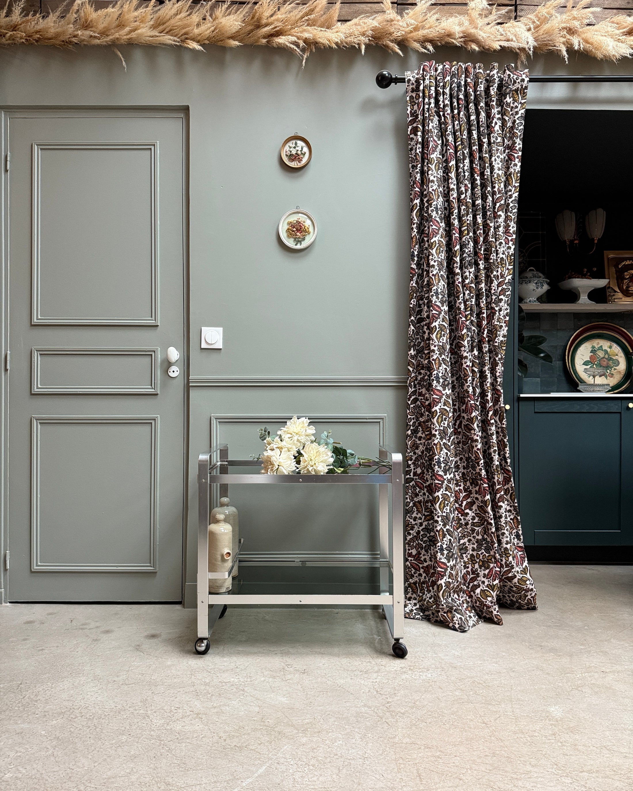 Desserte vintage en verre et métal chromé