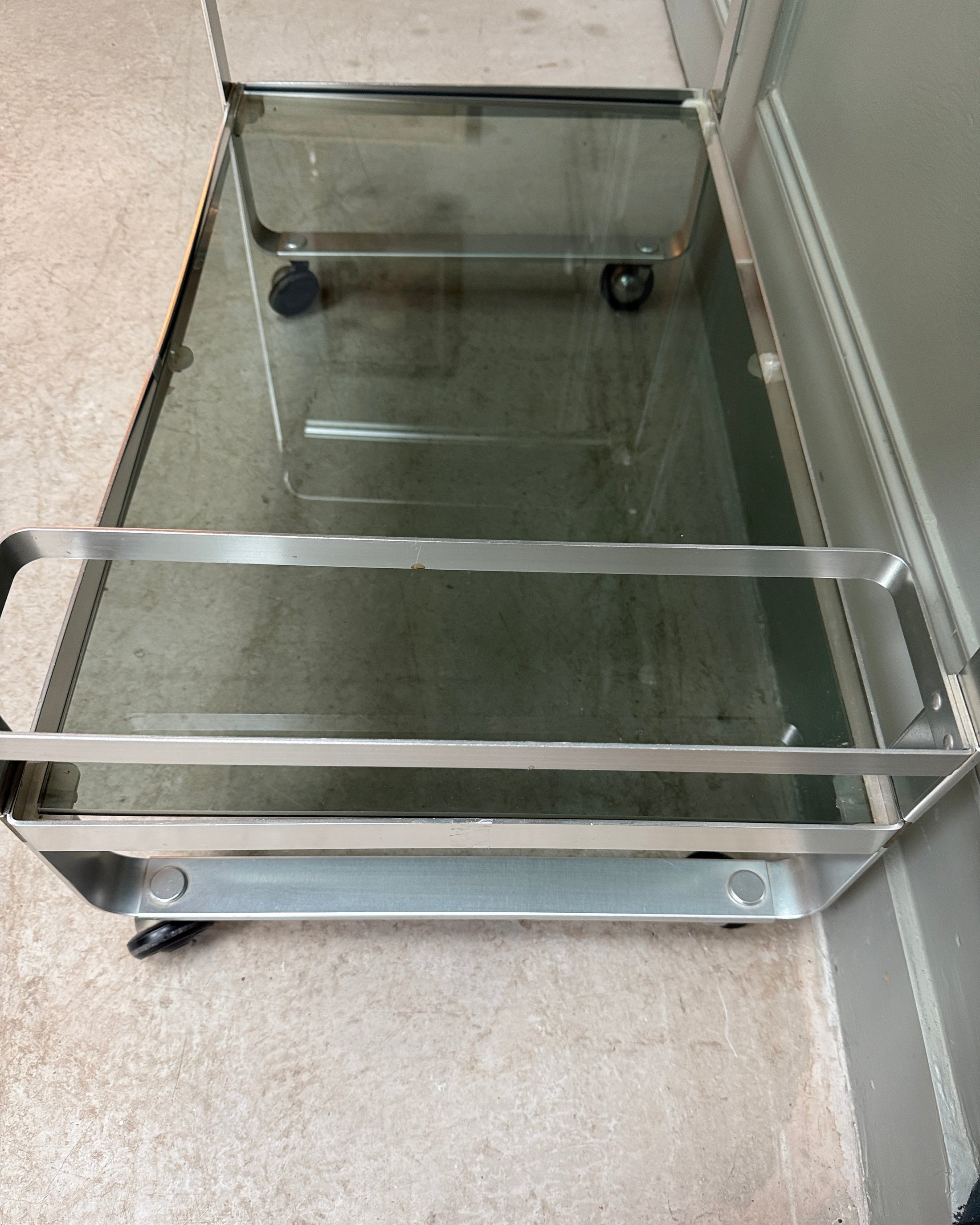 Desserte vintage en verre et métal chromé