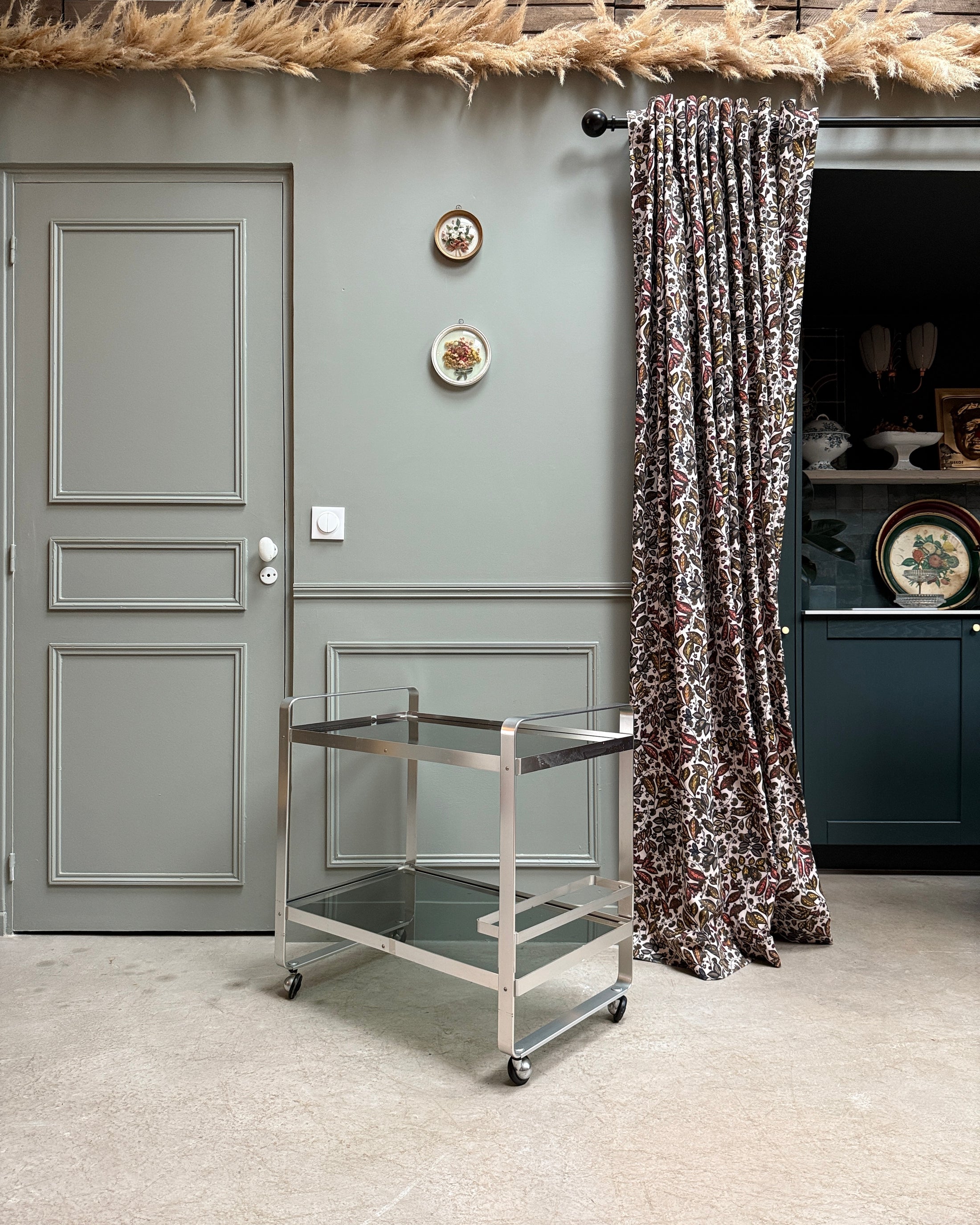 Desserte vintage en verre et métal chromé