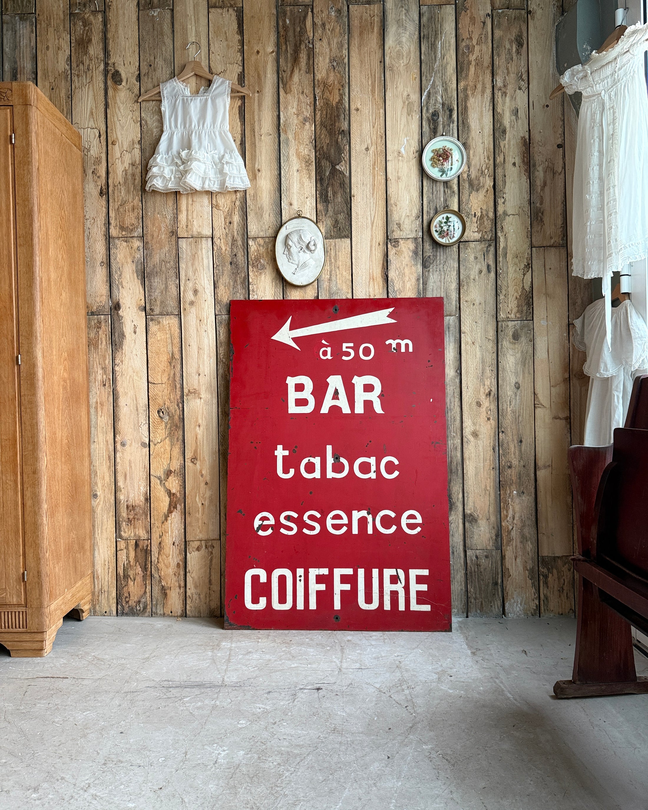 Enseigne vintage en métal