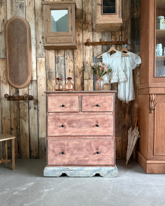 Commode ancienne patinée