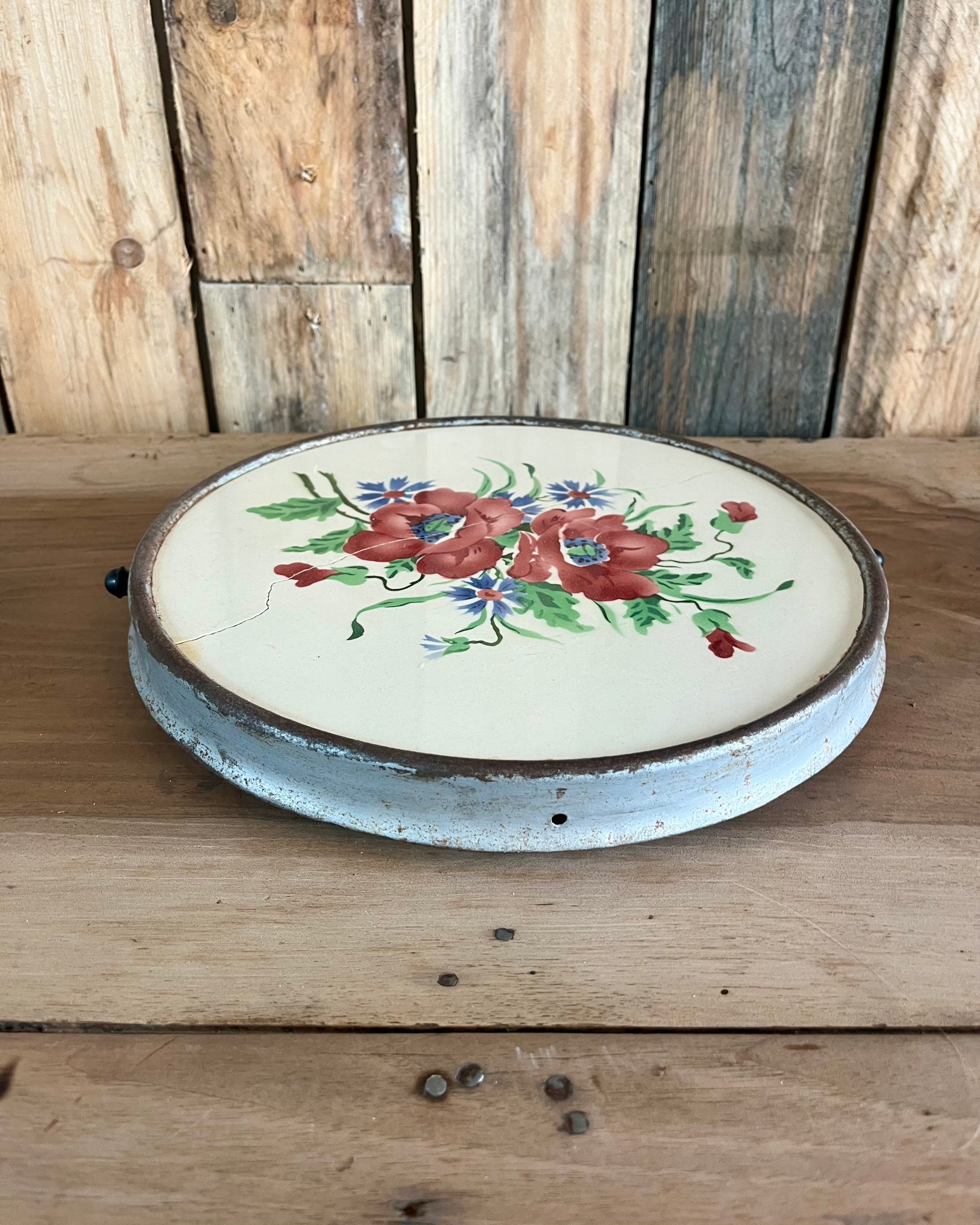 Dessous de plats en faïence et métal tournant