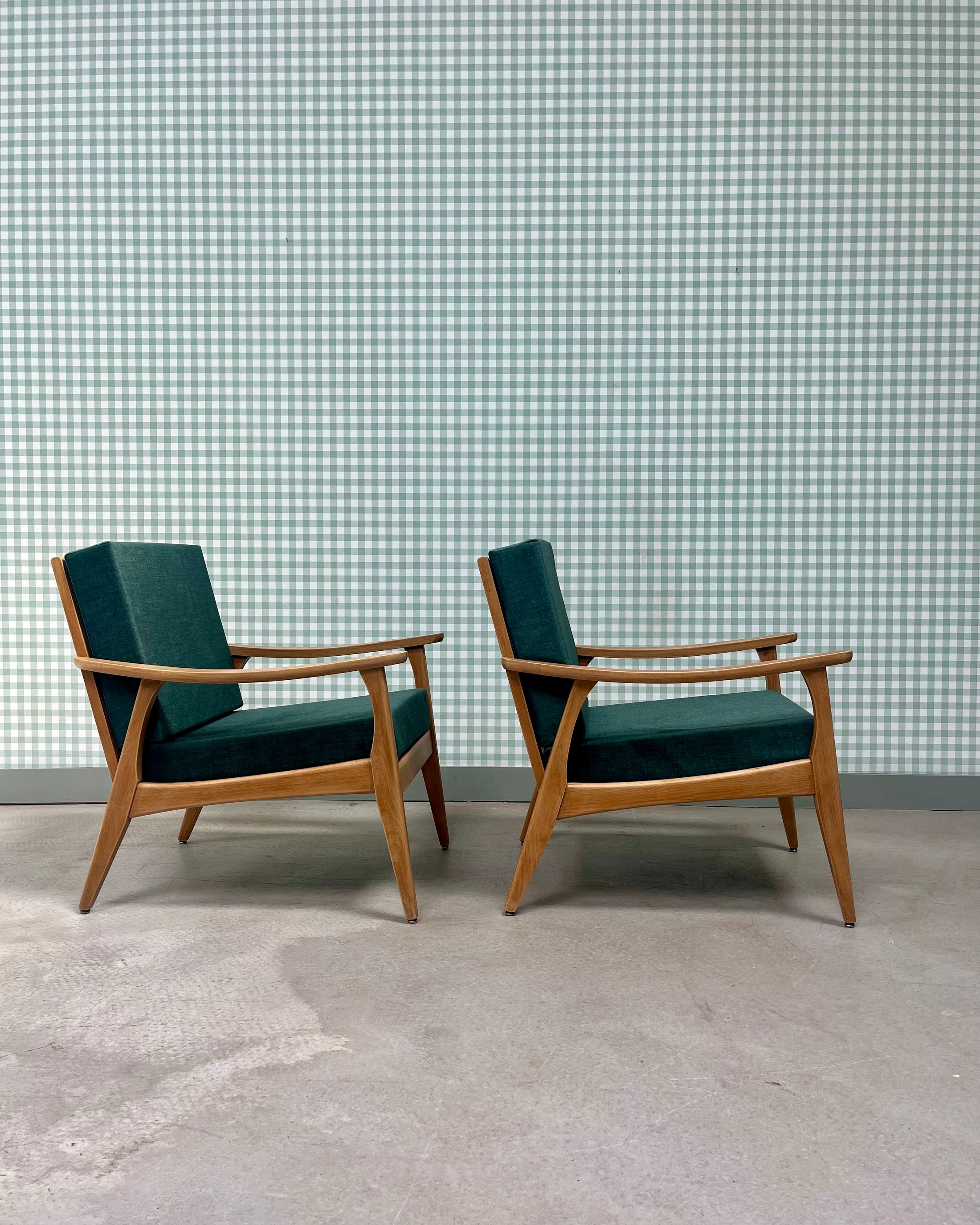 Paire de fauteuils scandinaves