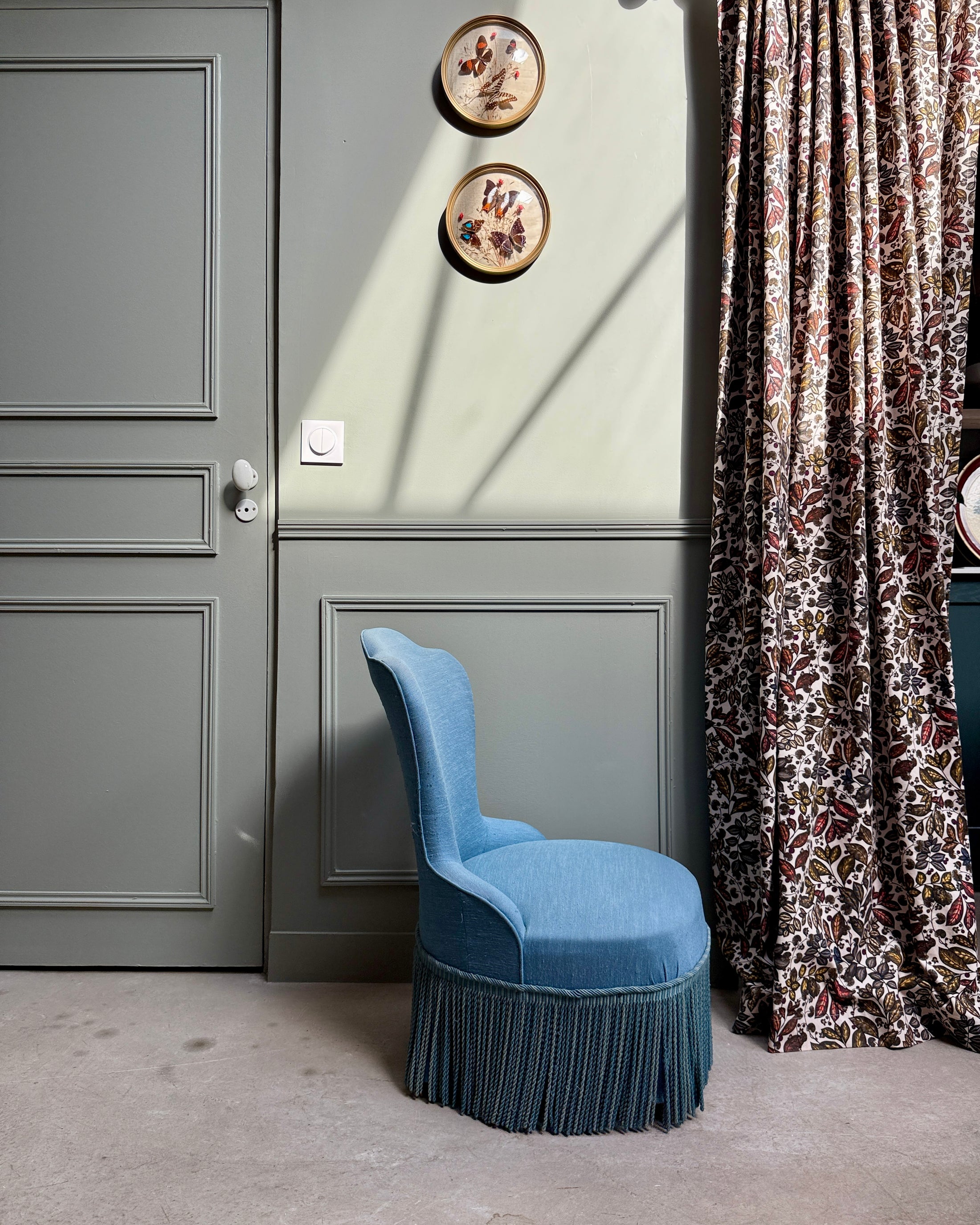Fauteuil crapaud bleu clair