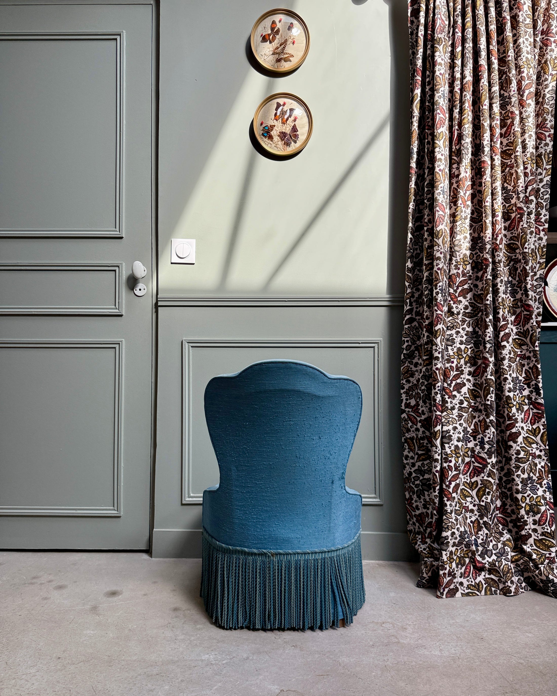 Fauteuil crapaud bleu clair