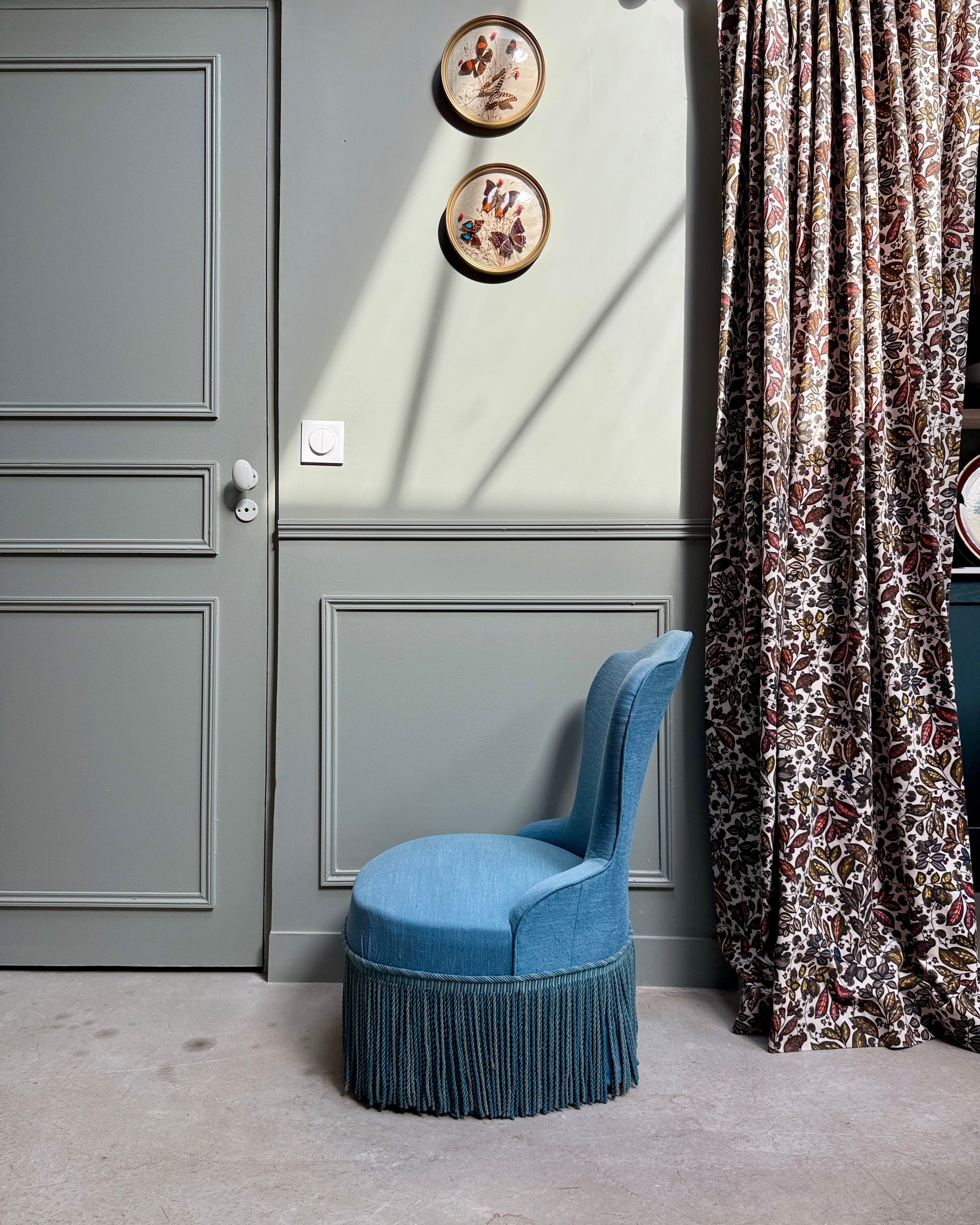 Fauteuil crapaud bleu clair