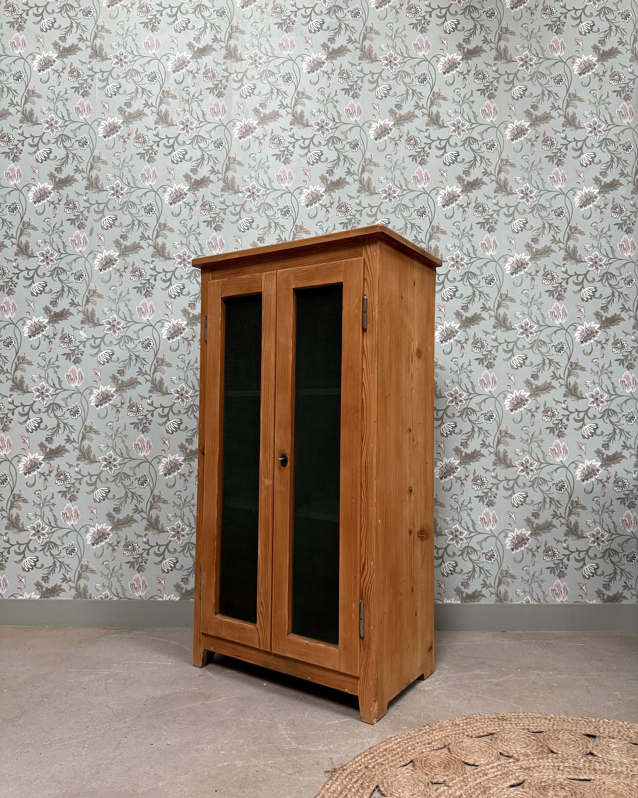 Garde-manger vintage