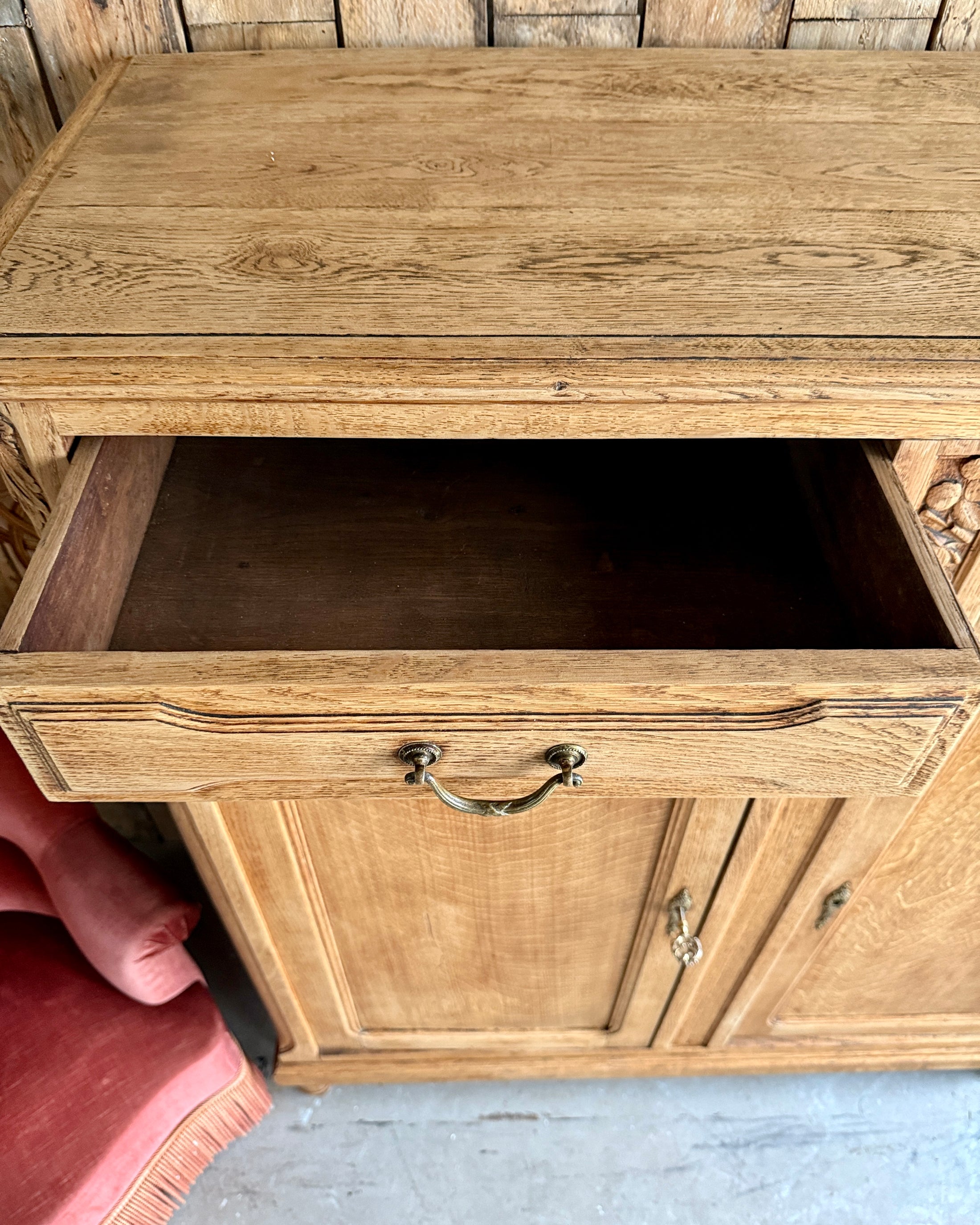 Grand buffet haut en chêne