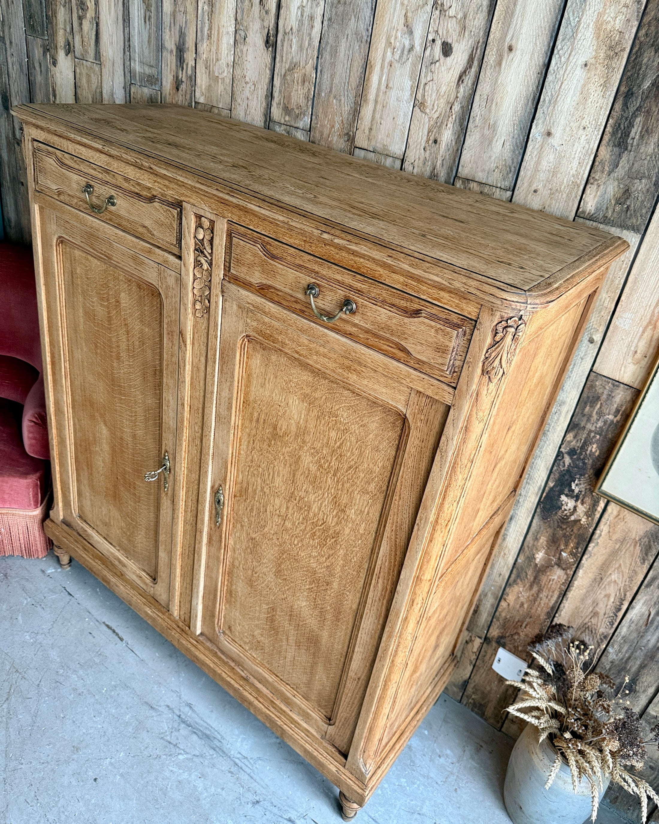Grand buffet haut en chêne