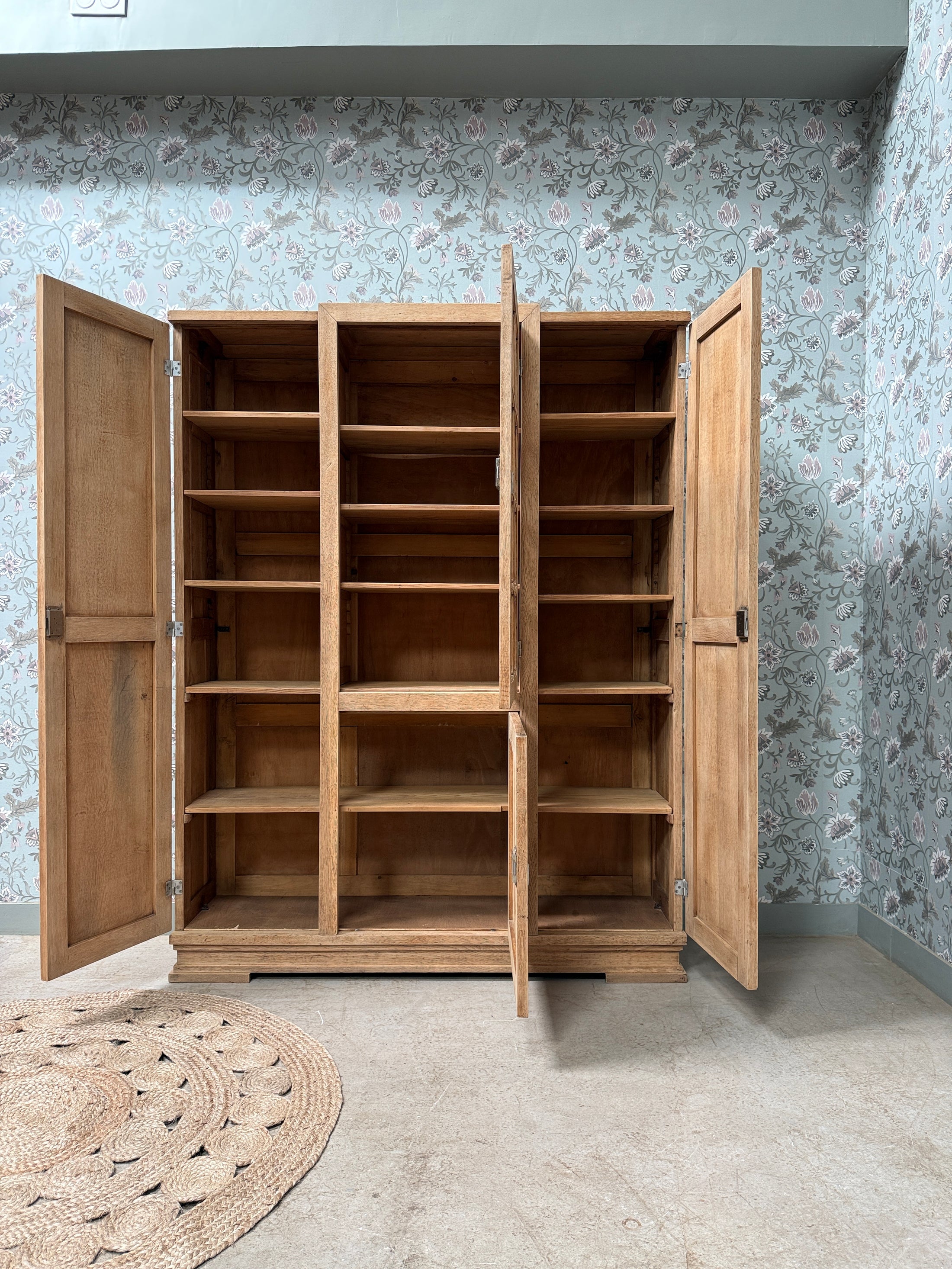 Grande armoire Art Déco en chêne
