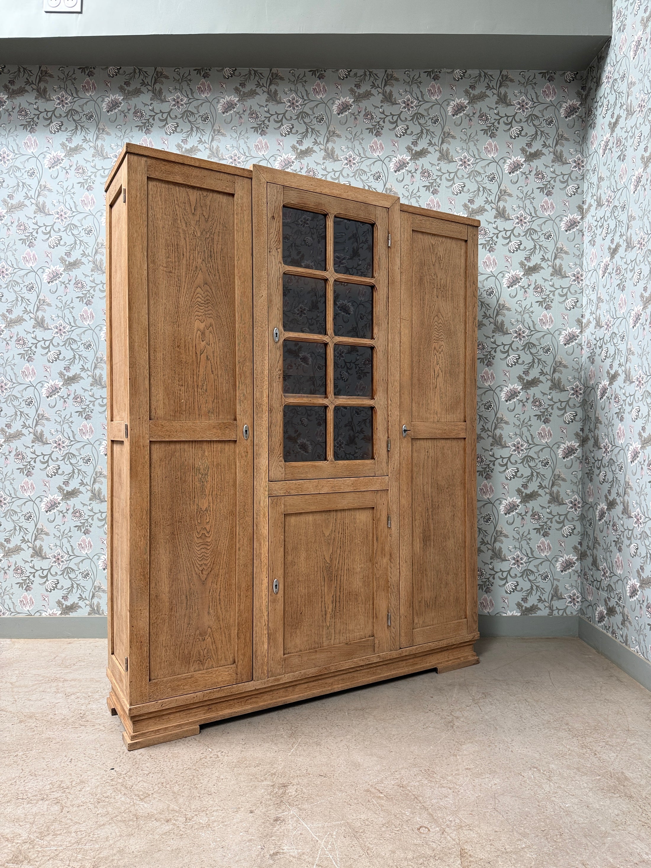 Grande armoire Art Déco en chêne