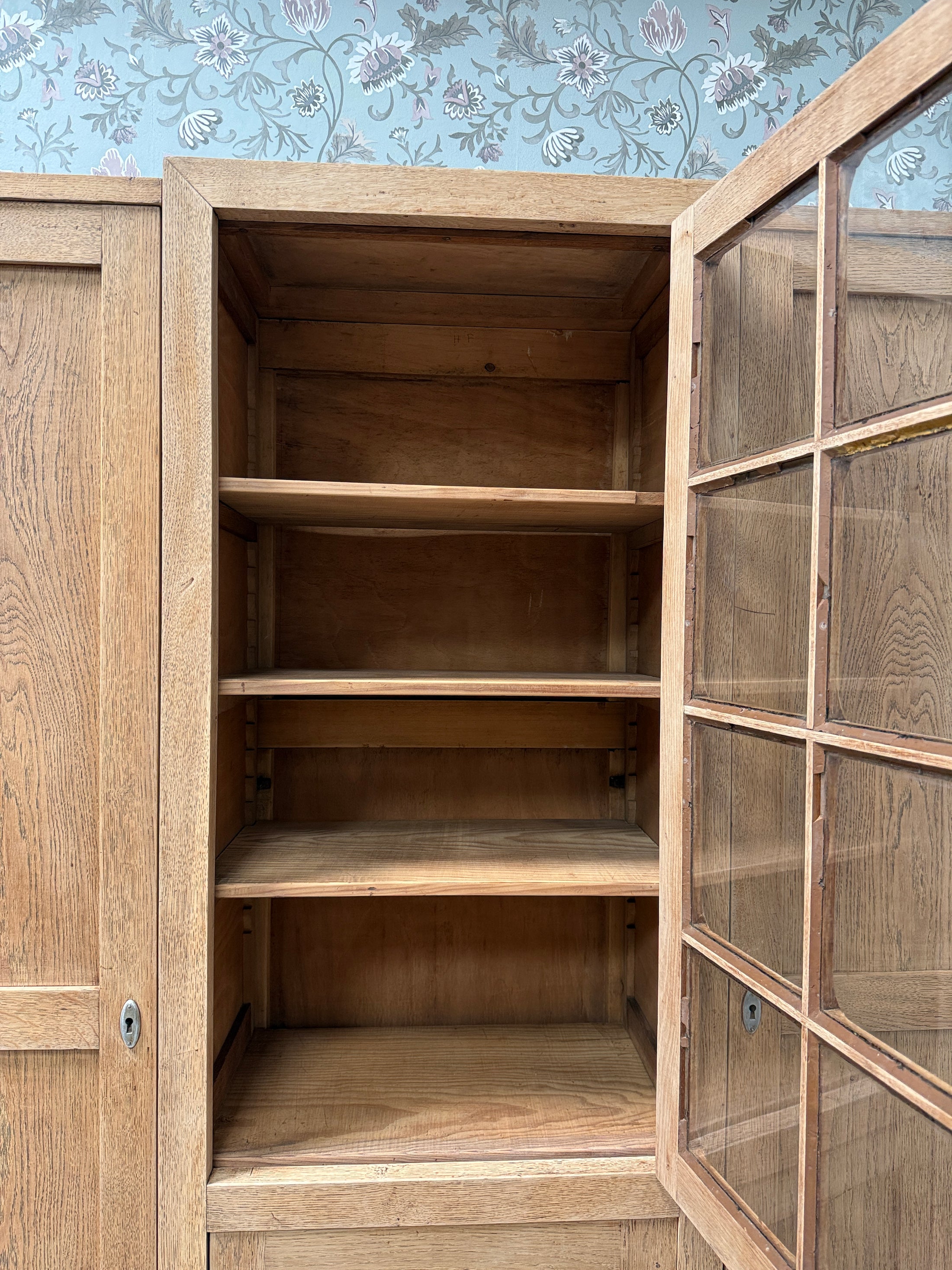 Grande armoire Art Déco en chêne