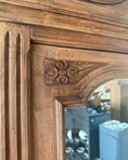 Charger l'image dans la visionneuse de la galerie, Grande armoire à glace de style Louis XVI

