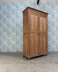 Charger l'image dans la visionneuse de la galerie, Grande armoire ancienne en chêne
