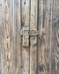 Charger l'image dans la visionneuse de la galerie, Grande armoire d’atelier ancienne en bois massif
