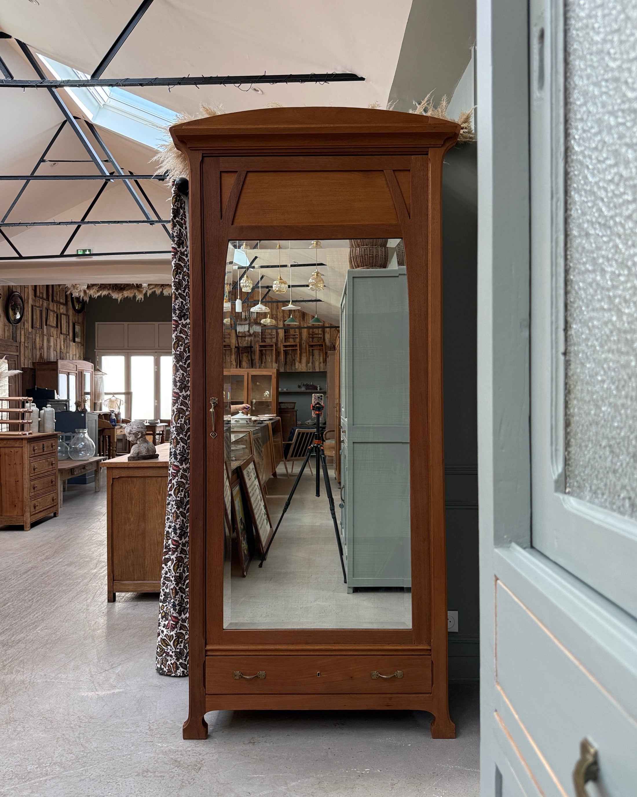 Grande bonnetière Art Nouveau