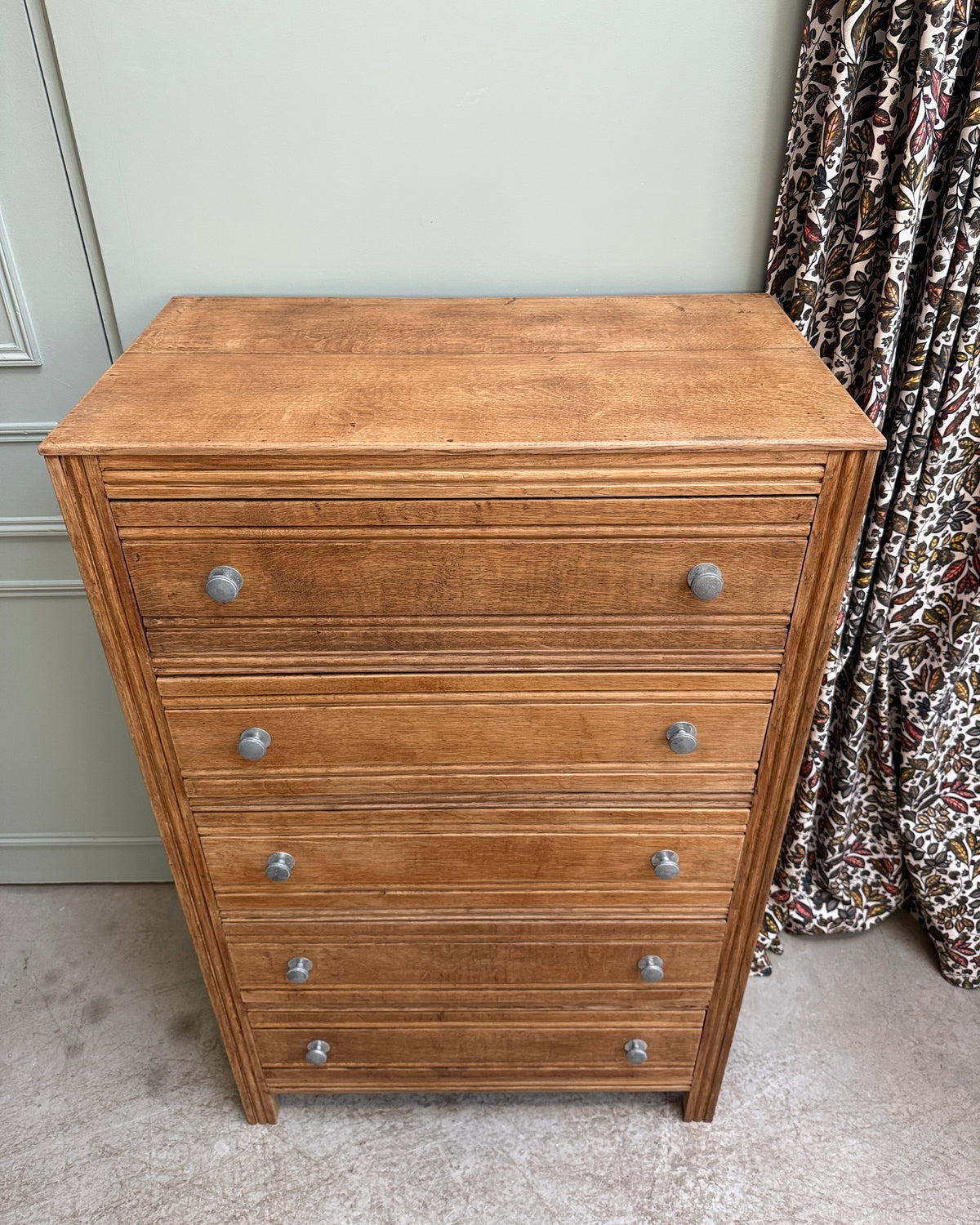 Grande commode vintage en chêne