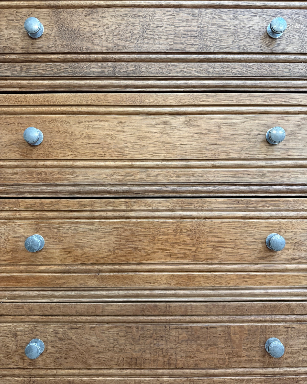 Grande commode vintage en chêne