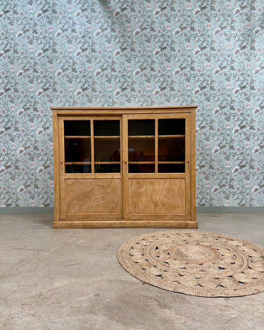 Grande vitrine parisienne des années 50